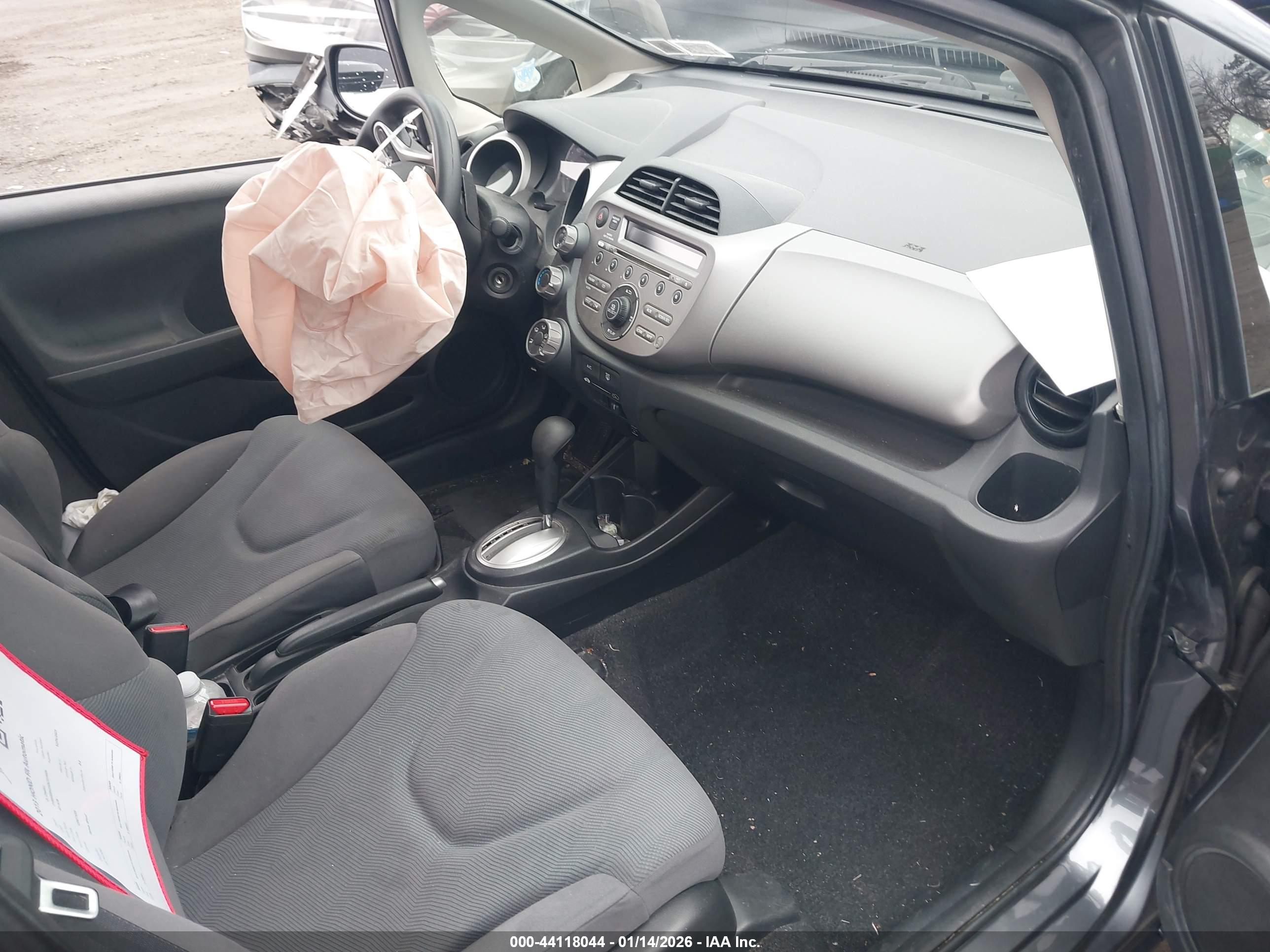 HONDA FIT image 5