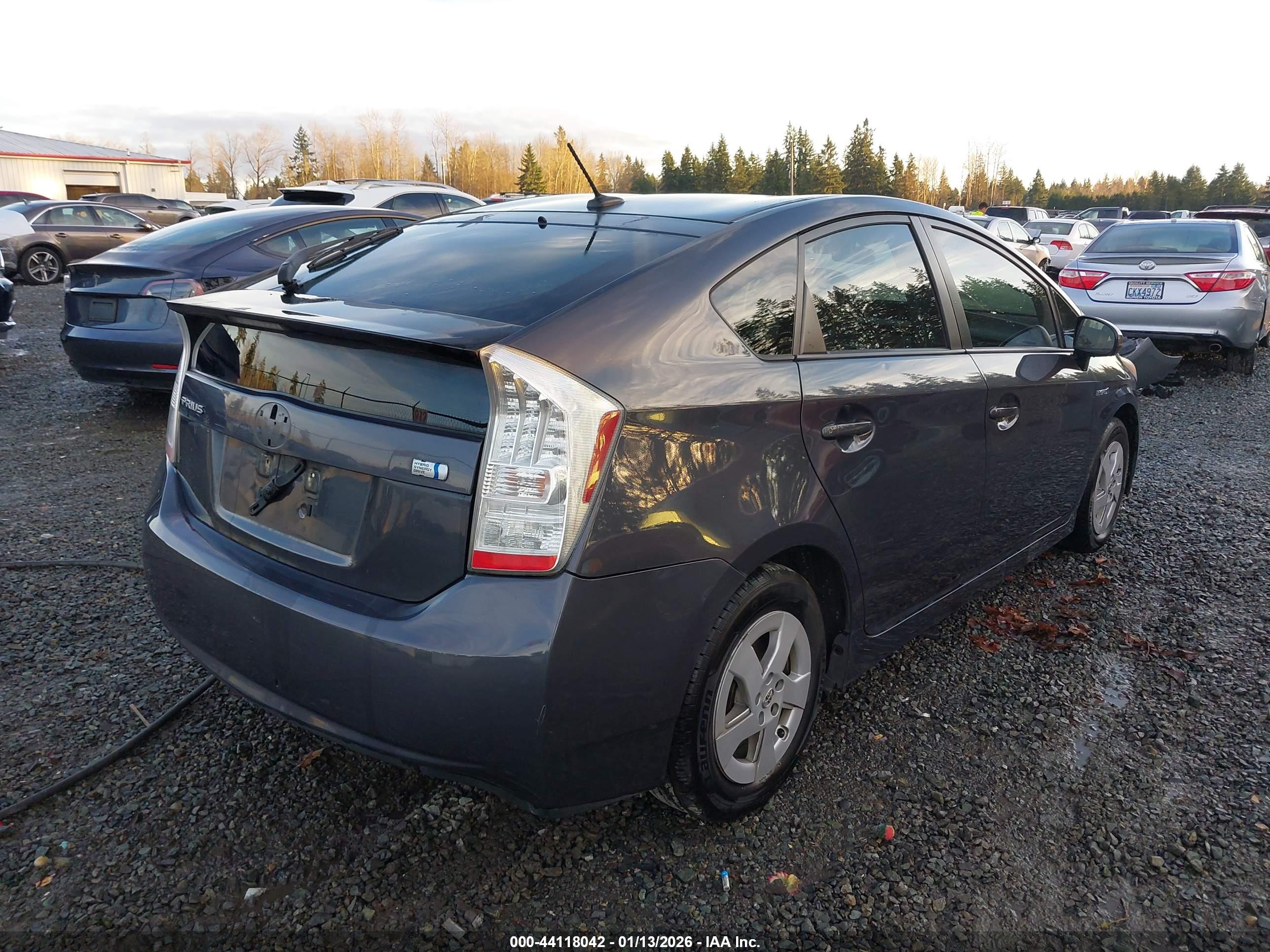 TOYOTA PRIUS image 4
