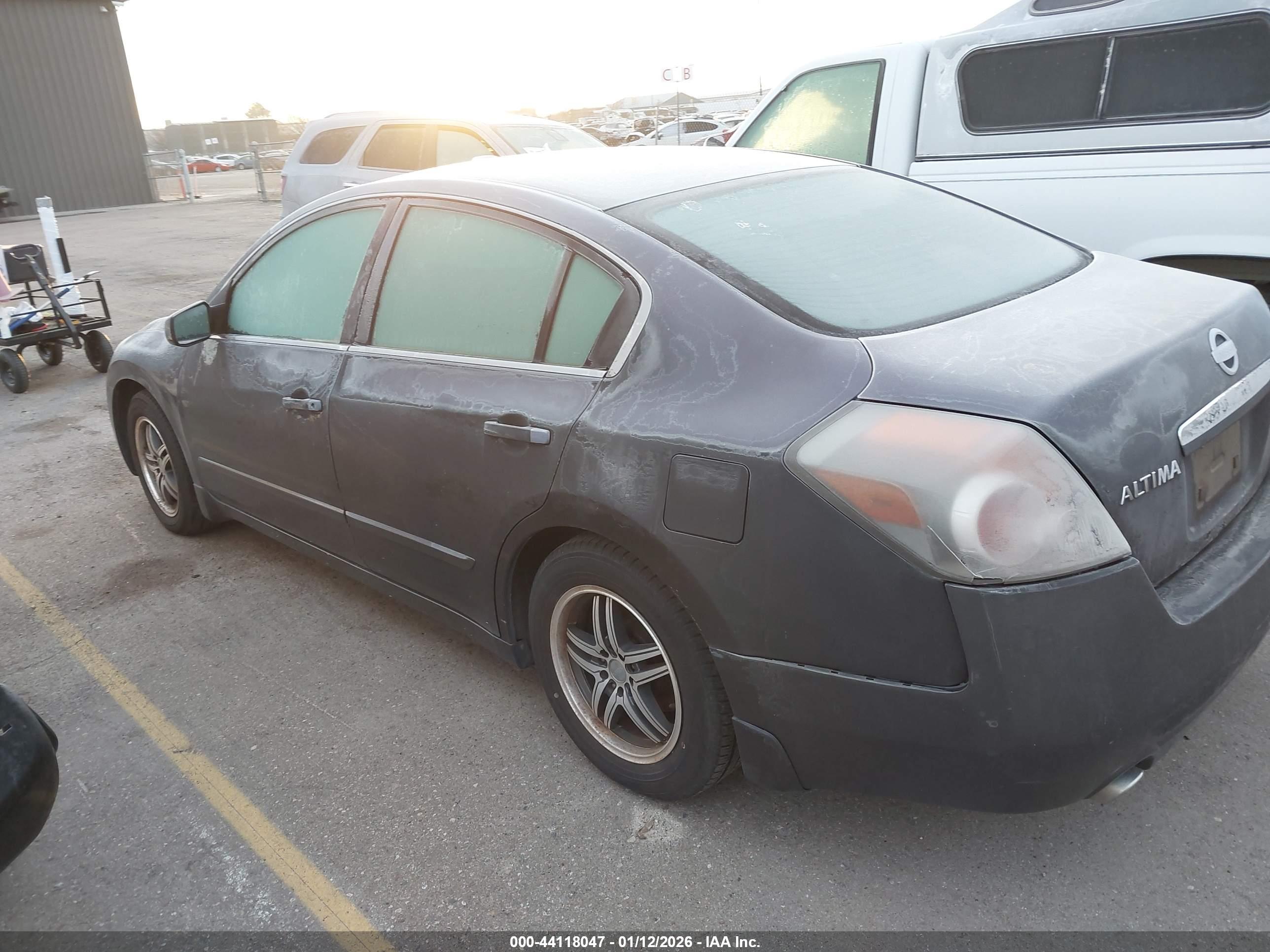 NISSAN ALTIMA image 3