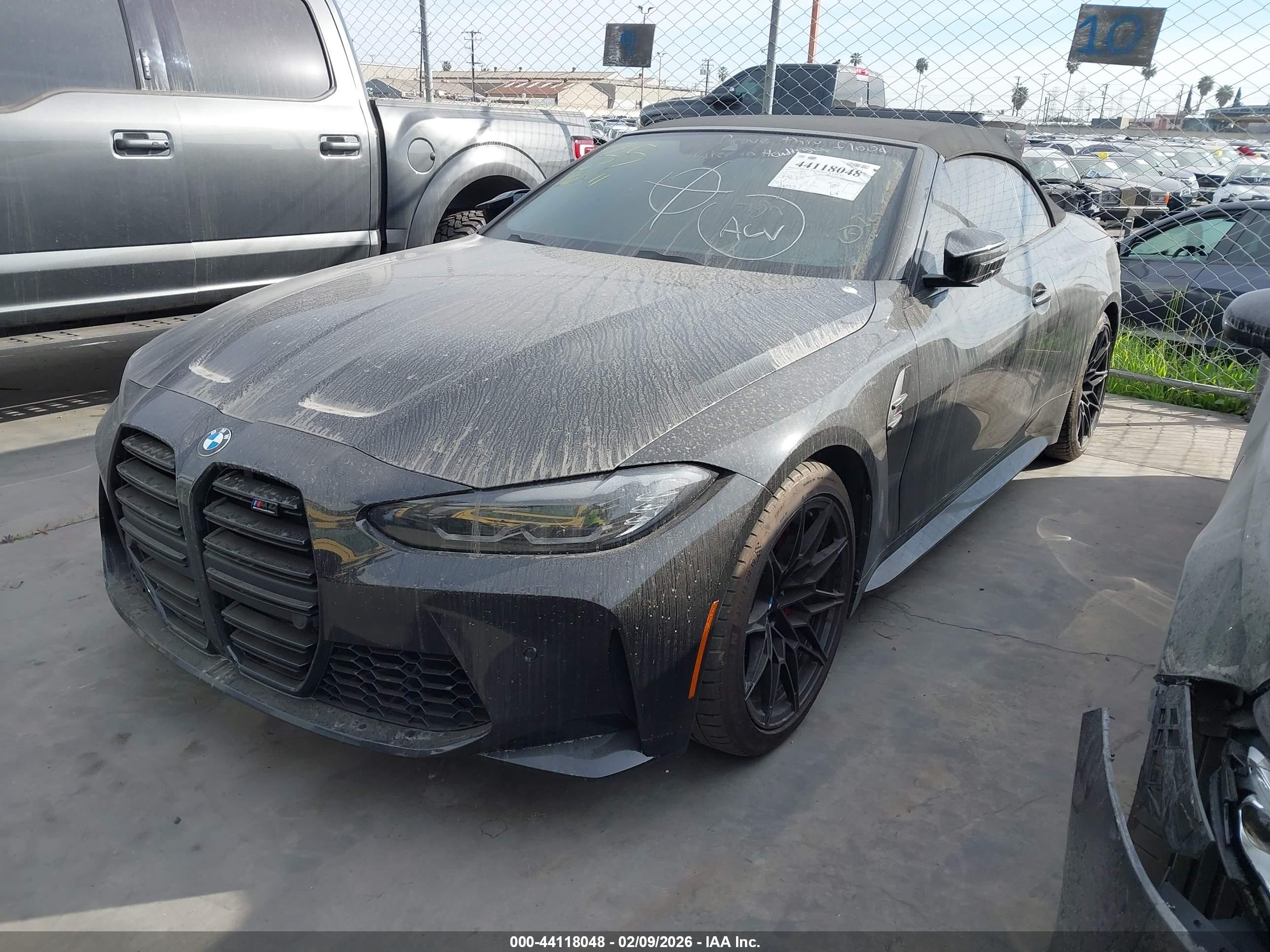 BMW M4 image 2
