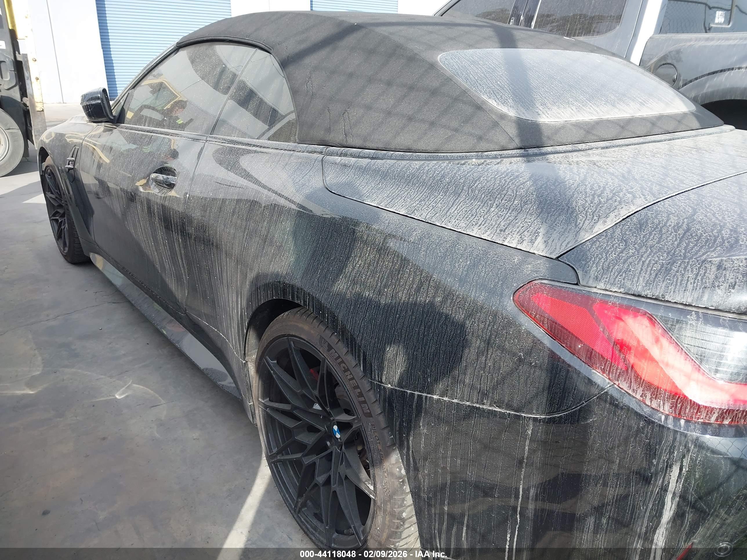 BMW M4 image 3