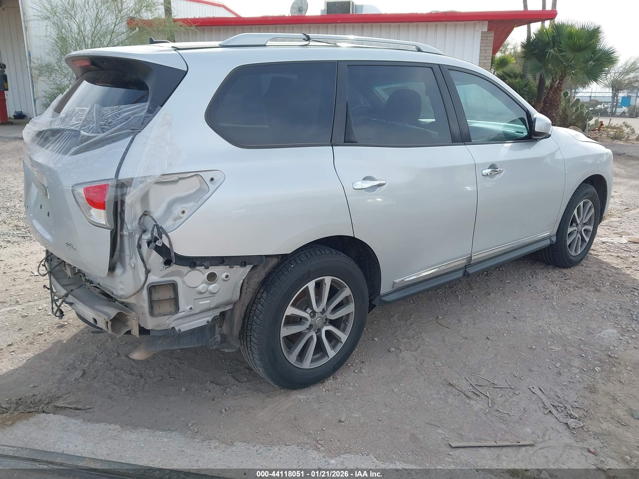 NISSAN PATHFINDER image 4