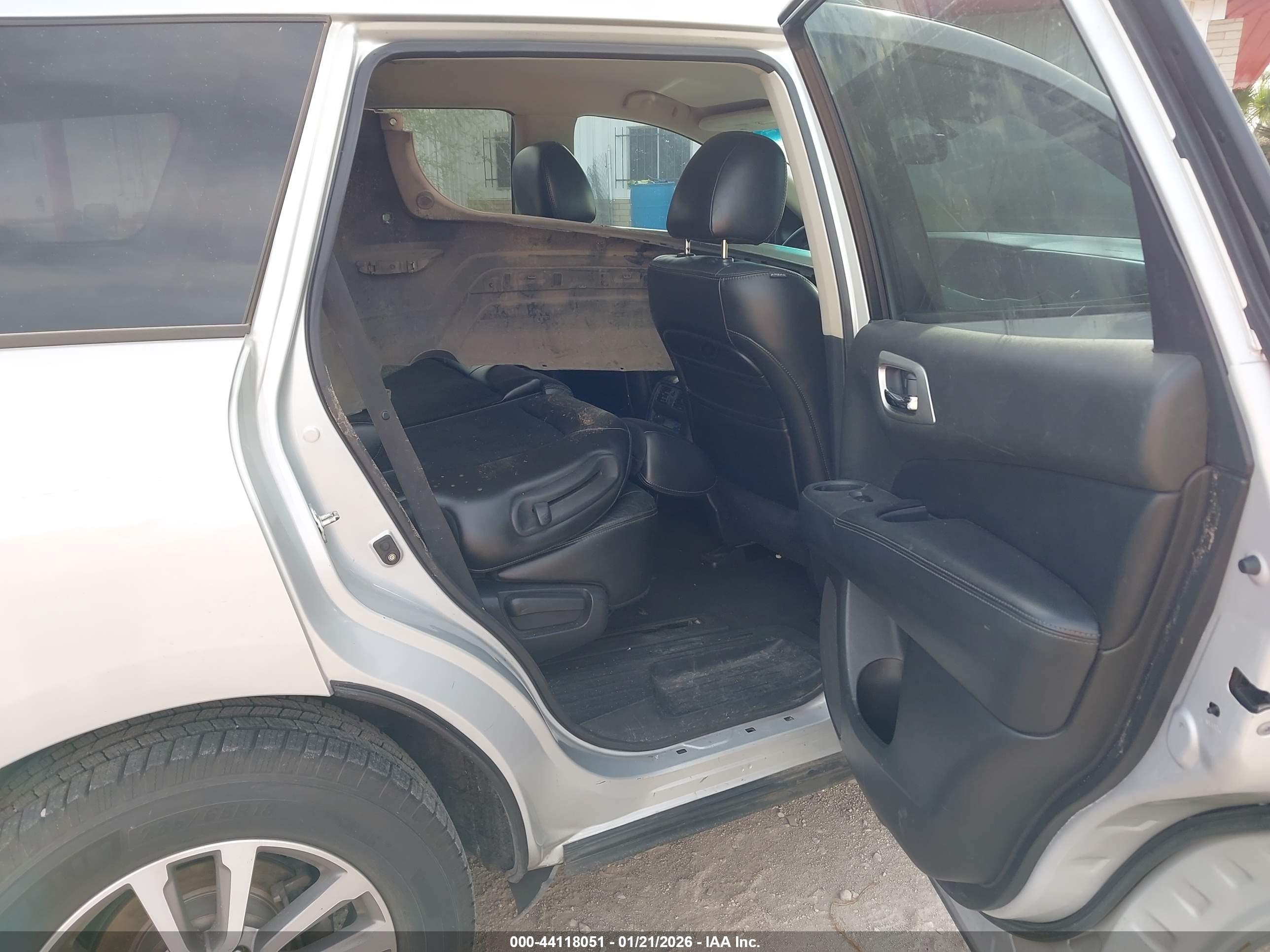 NISSAN PATHFINDER image 8