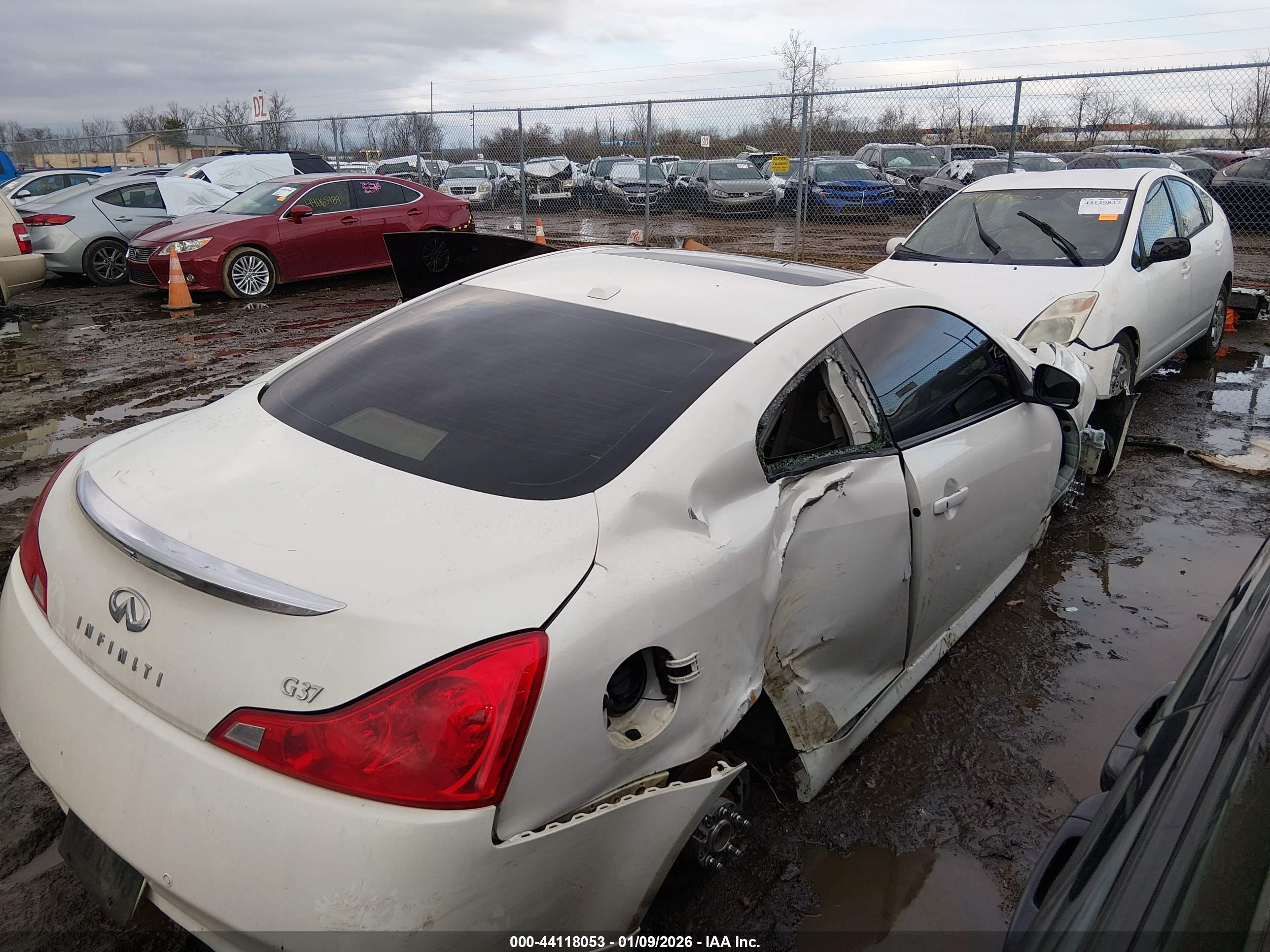 INFINITI G37 image 4