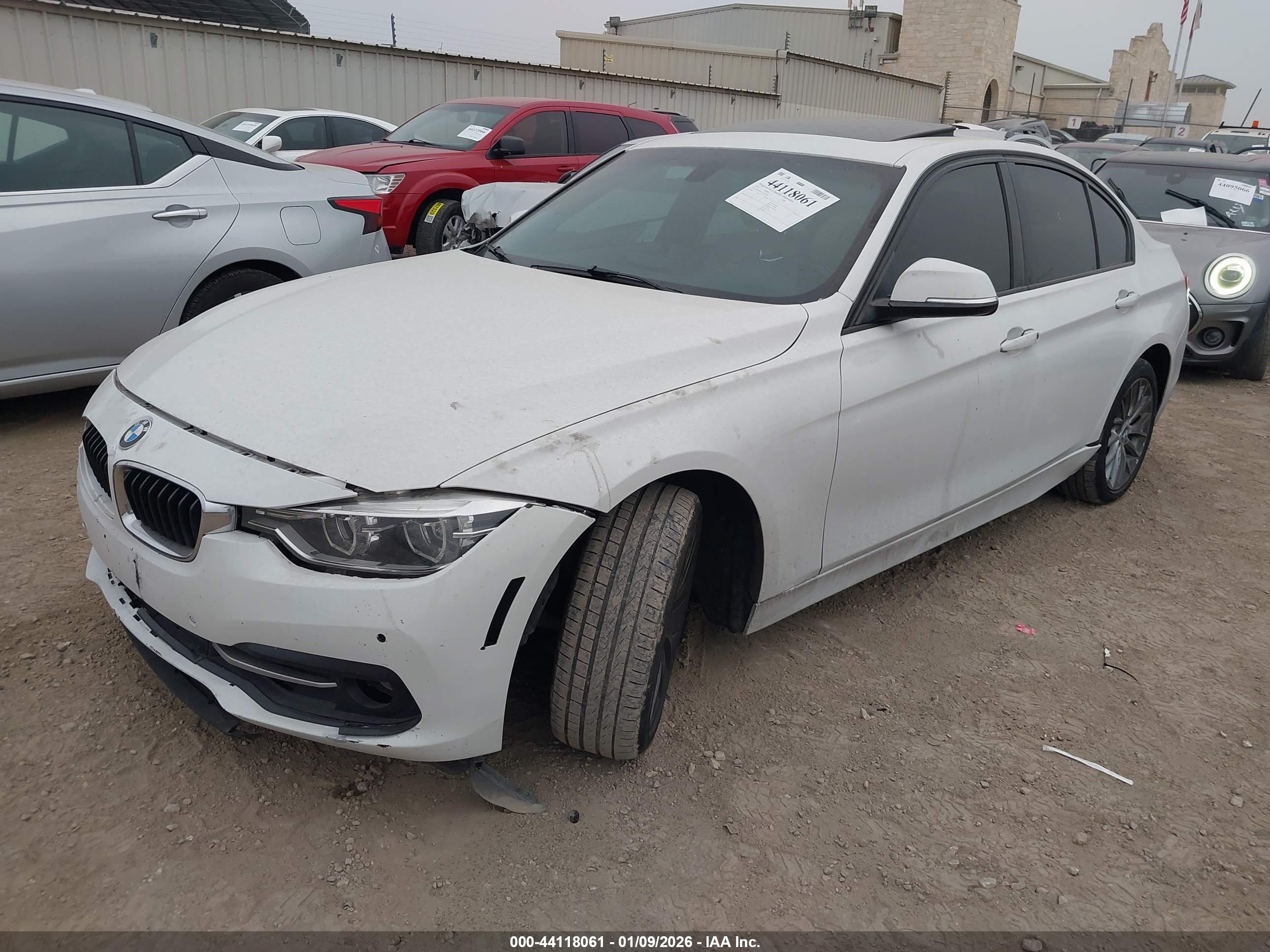BMW 328I image 2