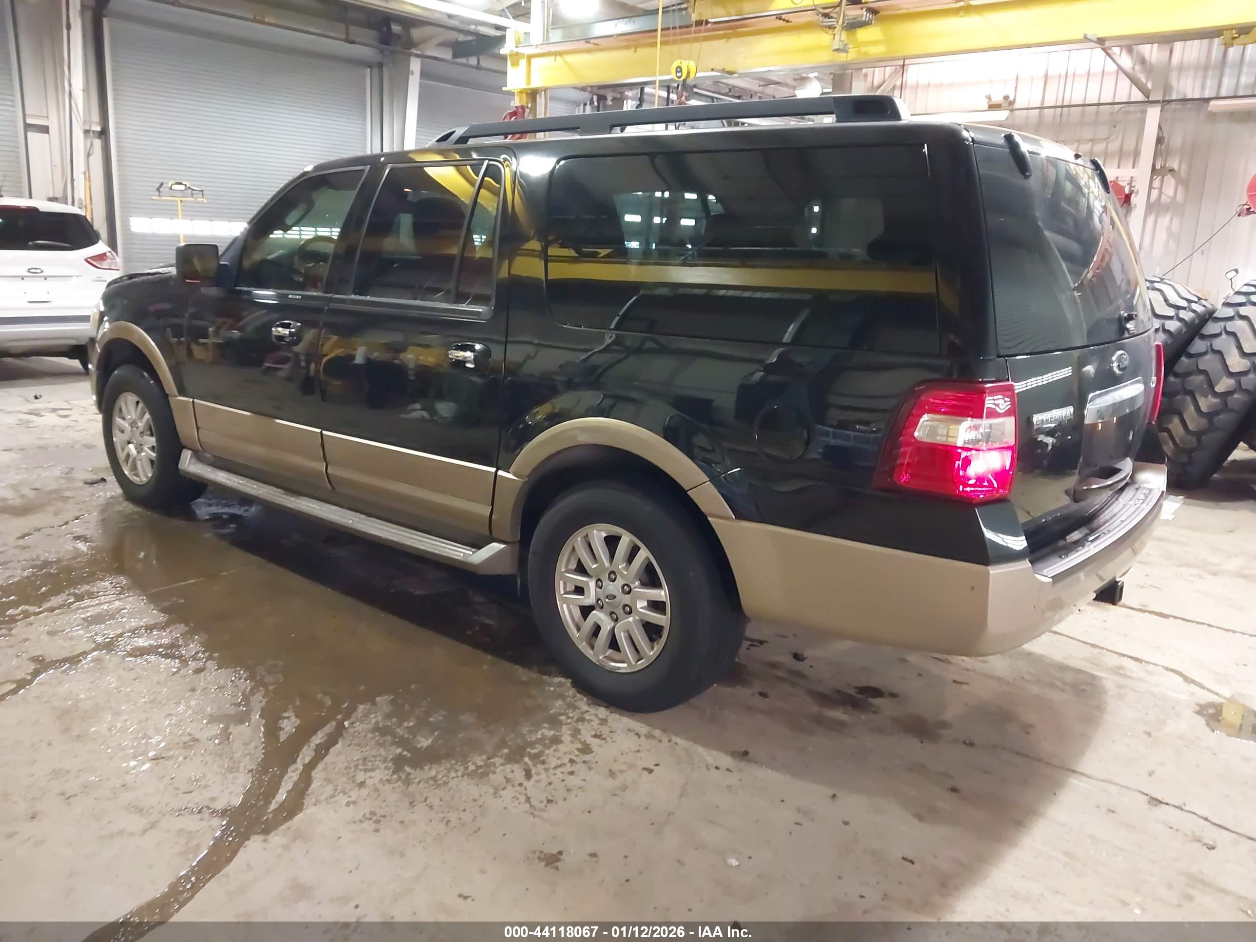 FORD EXPEDITION image 3