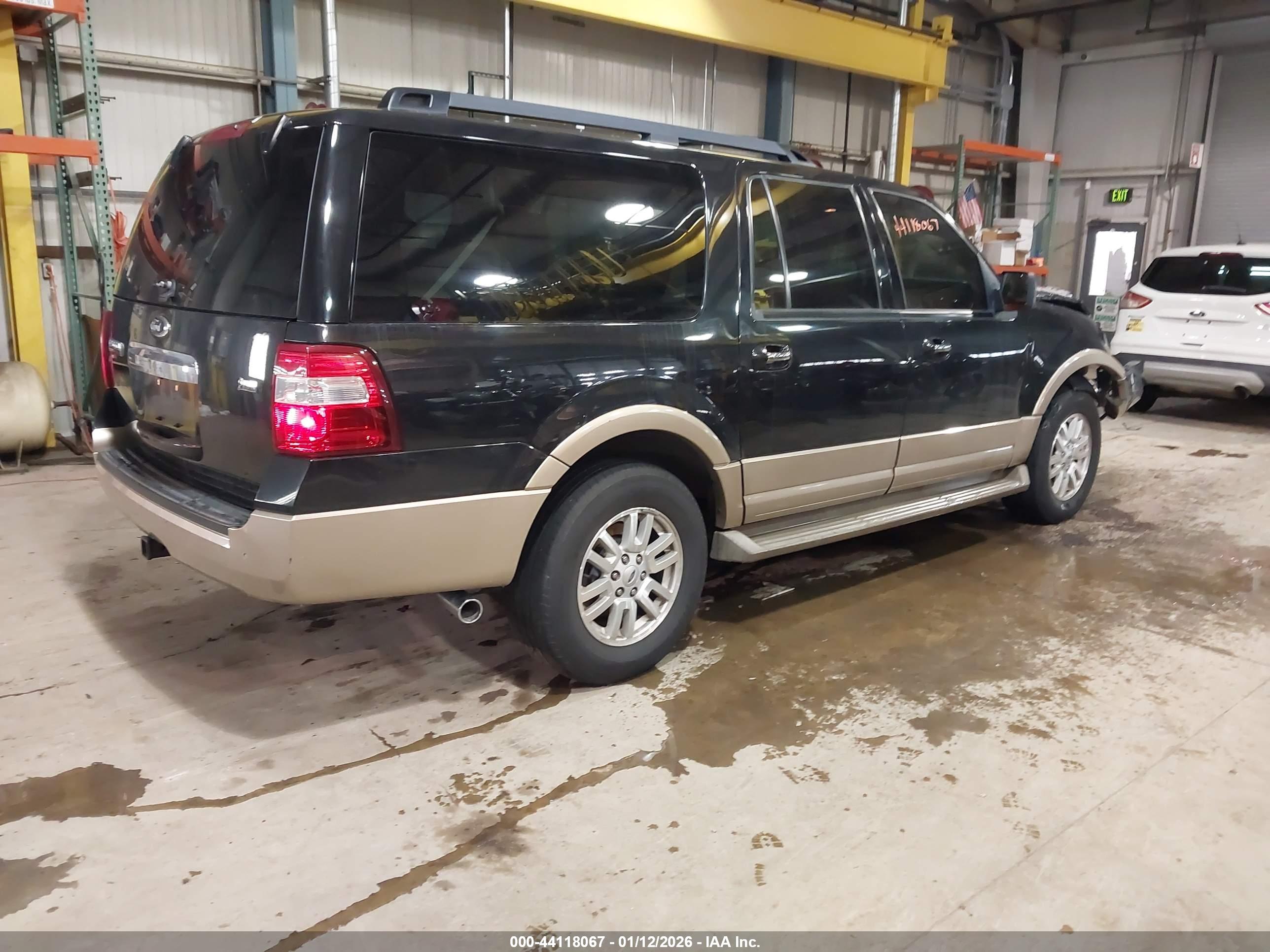 FORD EXPEDITION image 4