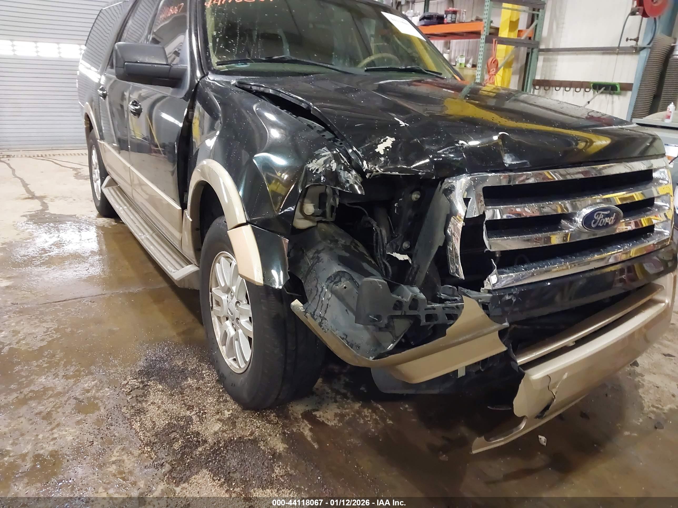 FORD EXPEDITION image 6