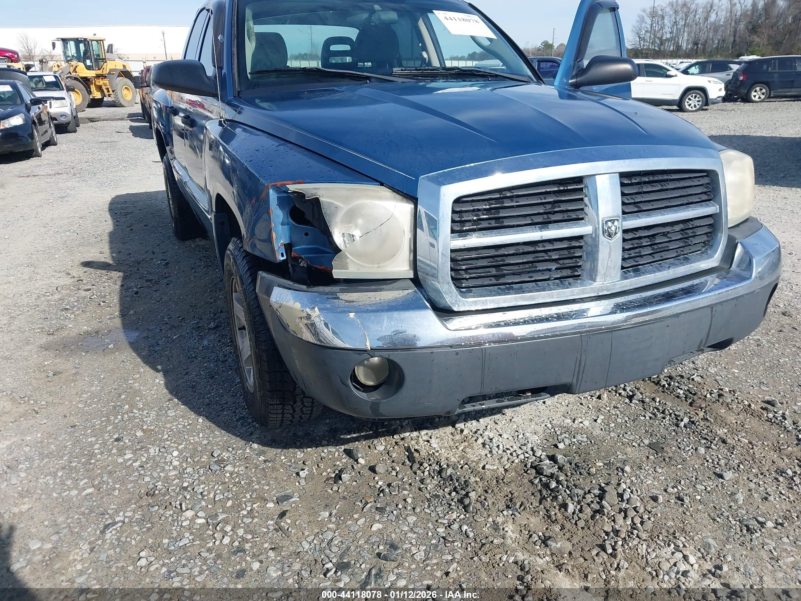 DODGE DAKOTA image 6