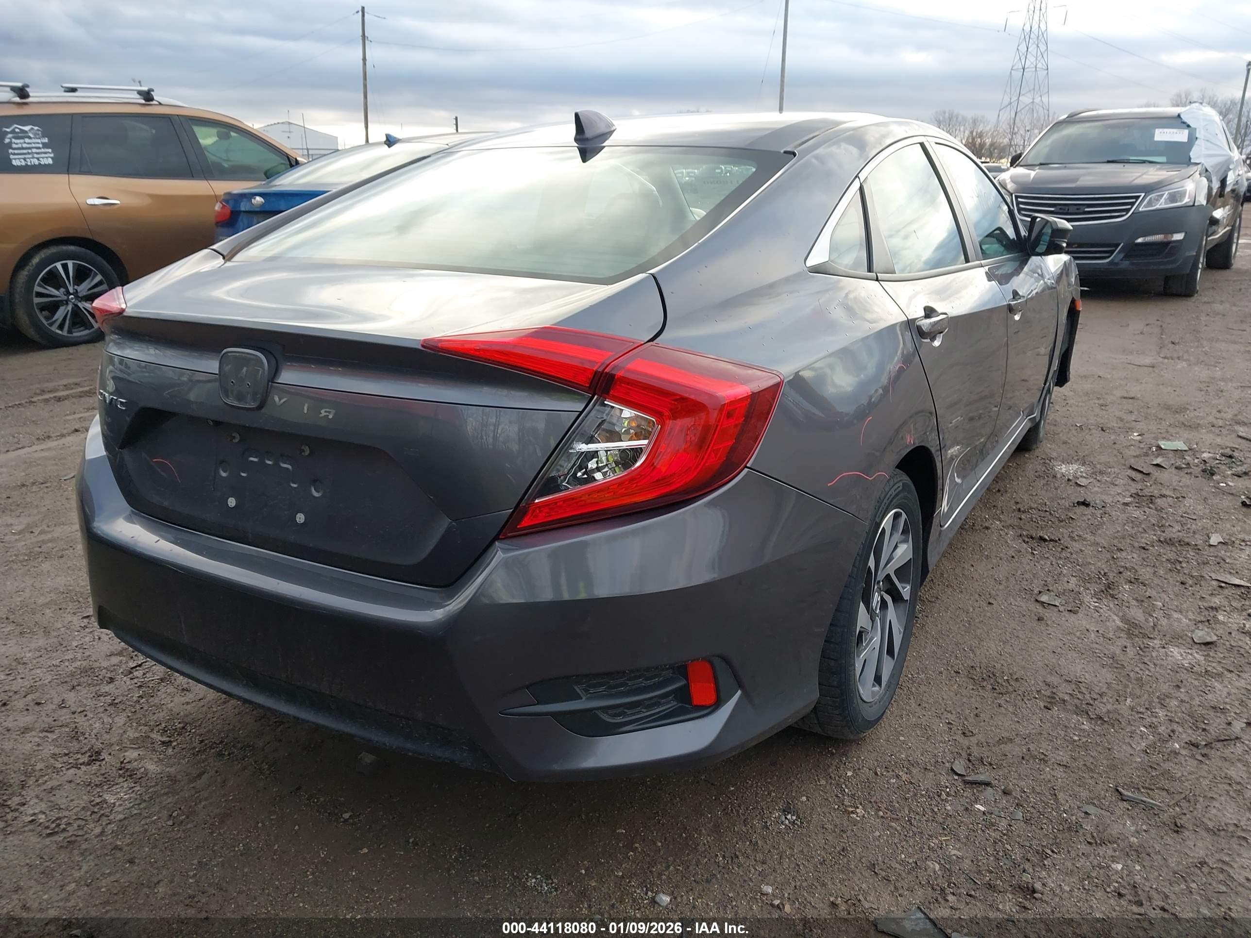 HONDA CIVIC image 4