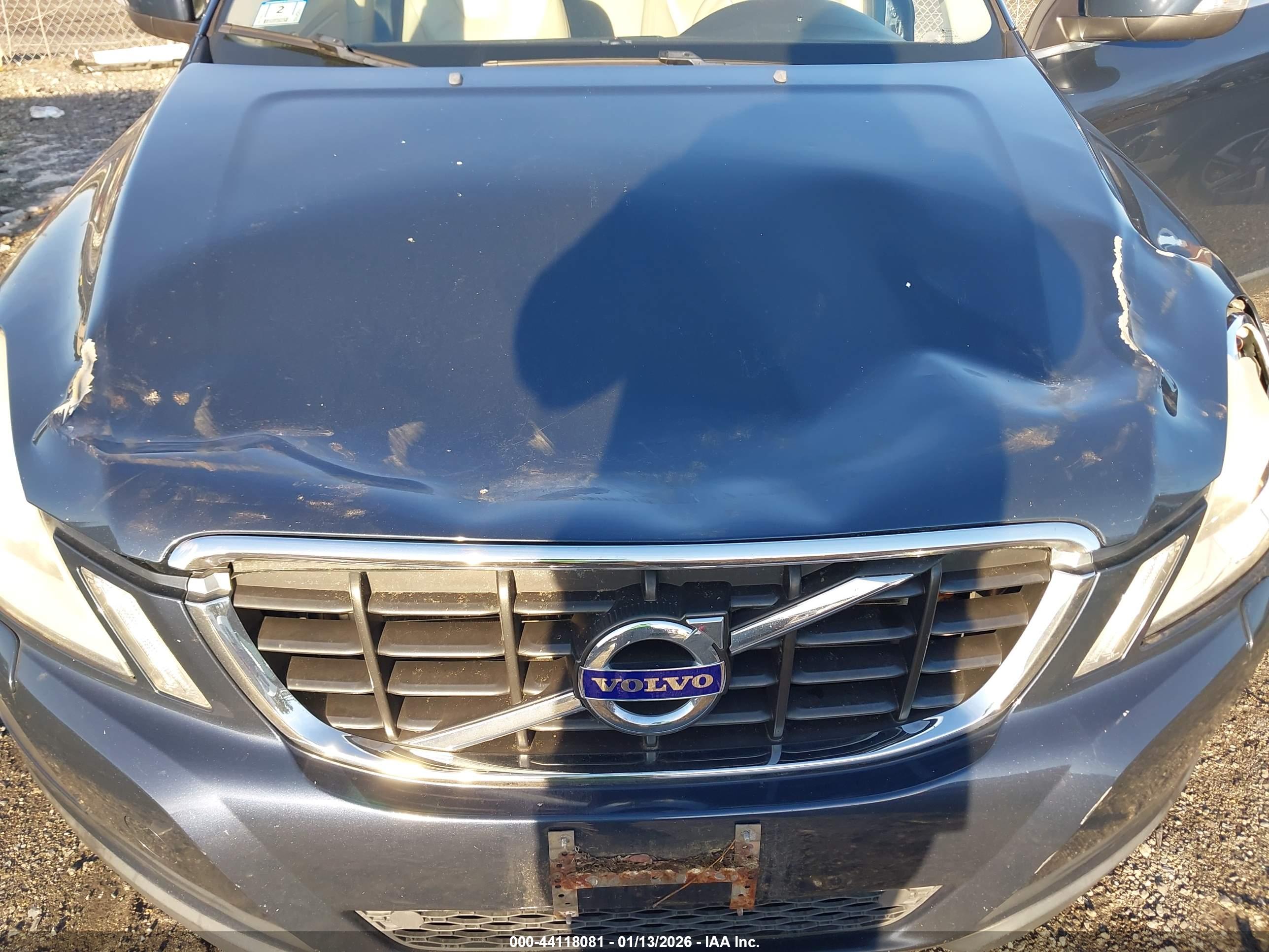 VOLVO XC60 image 6