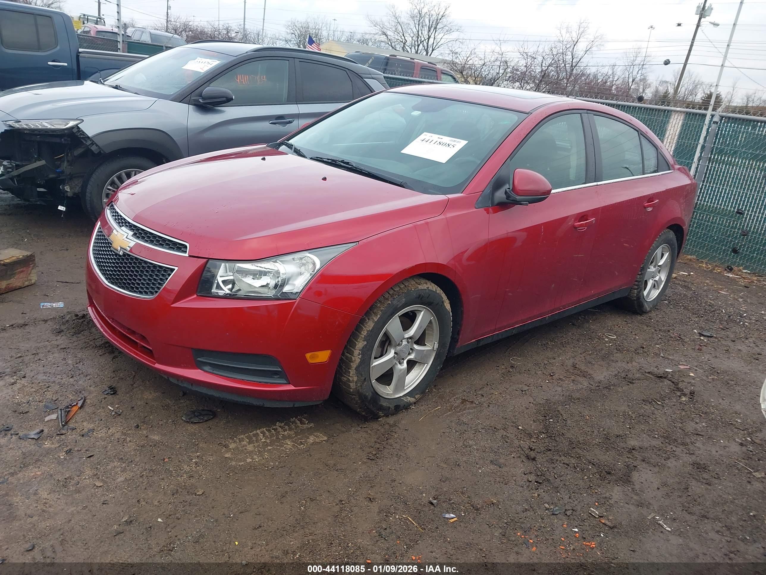 CHEVROLET CRUZE image 2