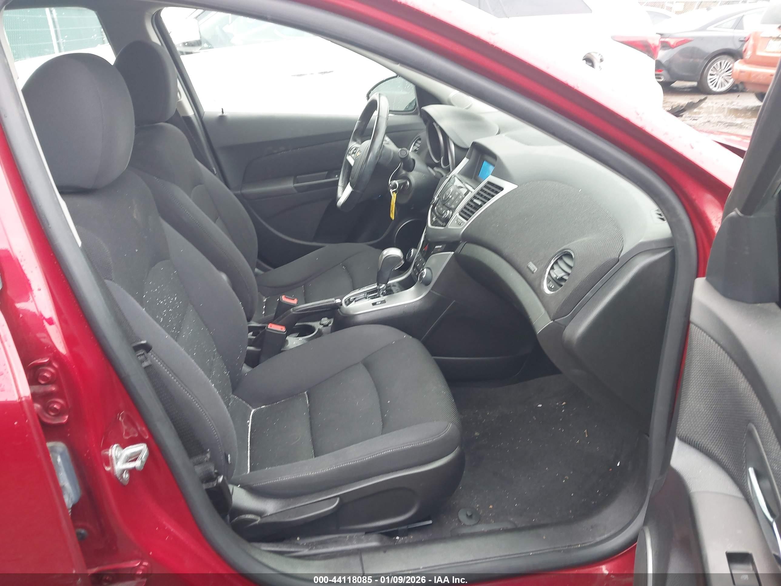 CHEVROLET CRUZE image 5