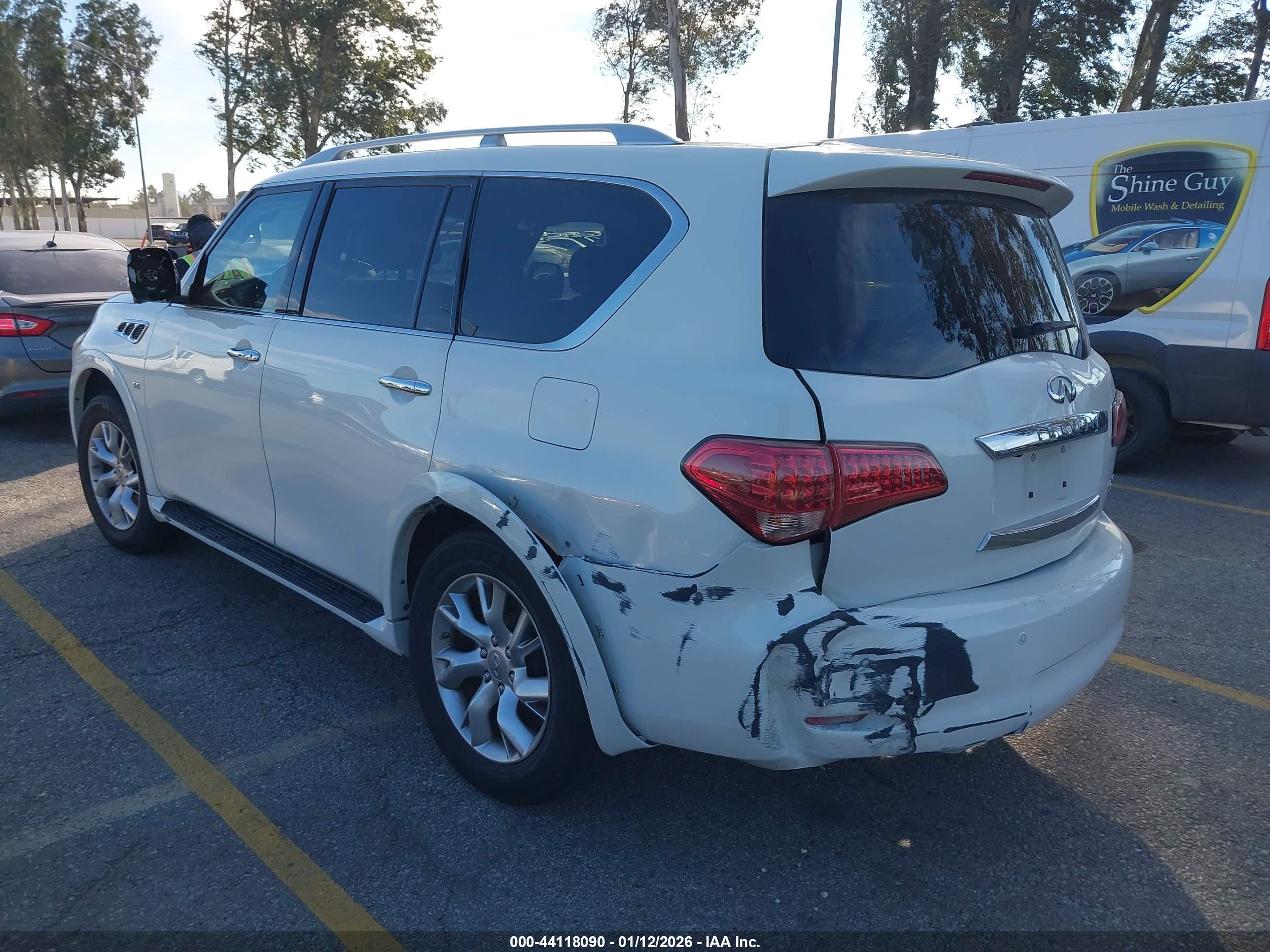 INFINITI QX80 image 3