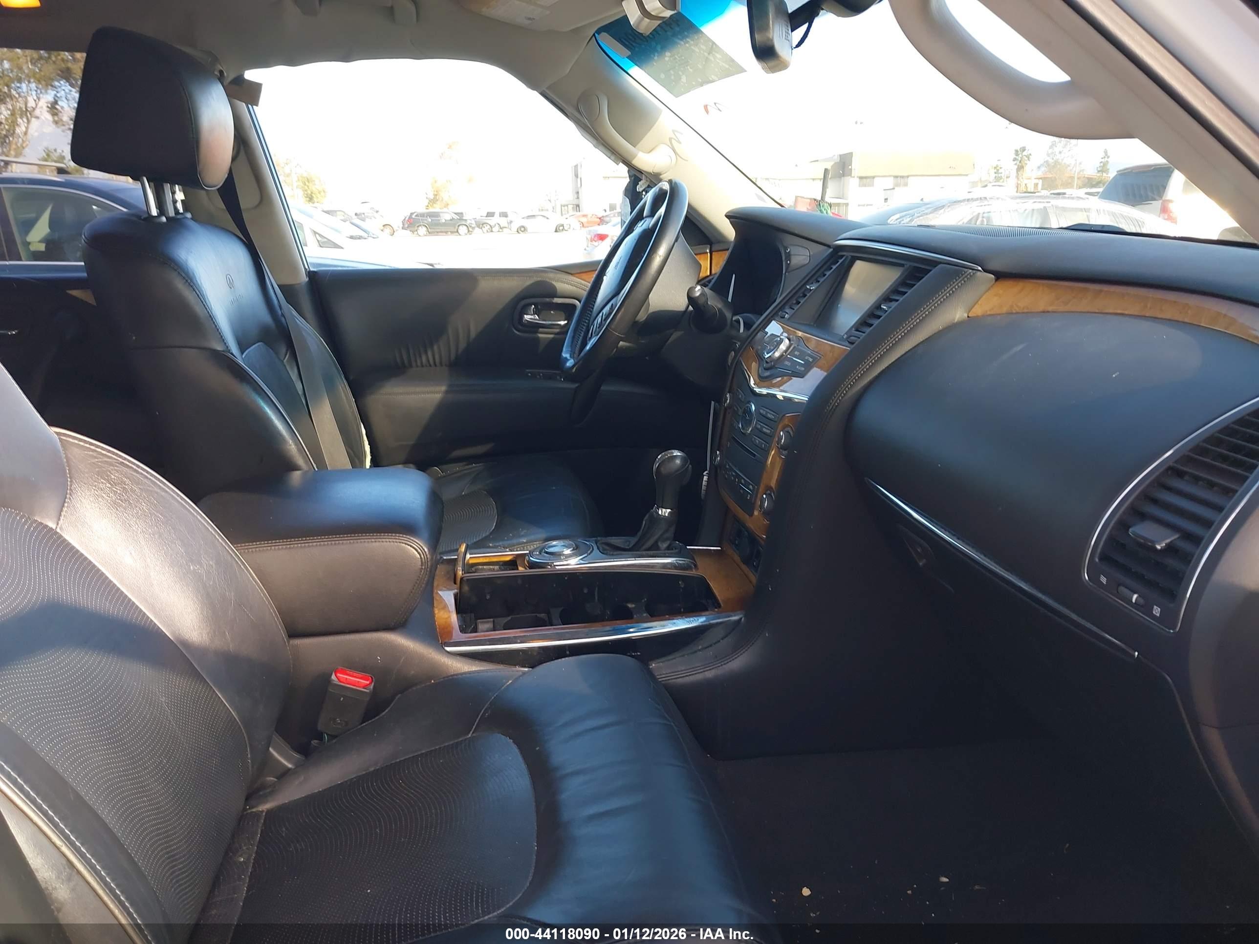 INFINITI QX80 image 5