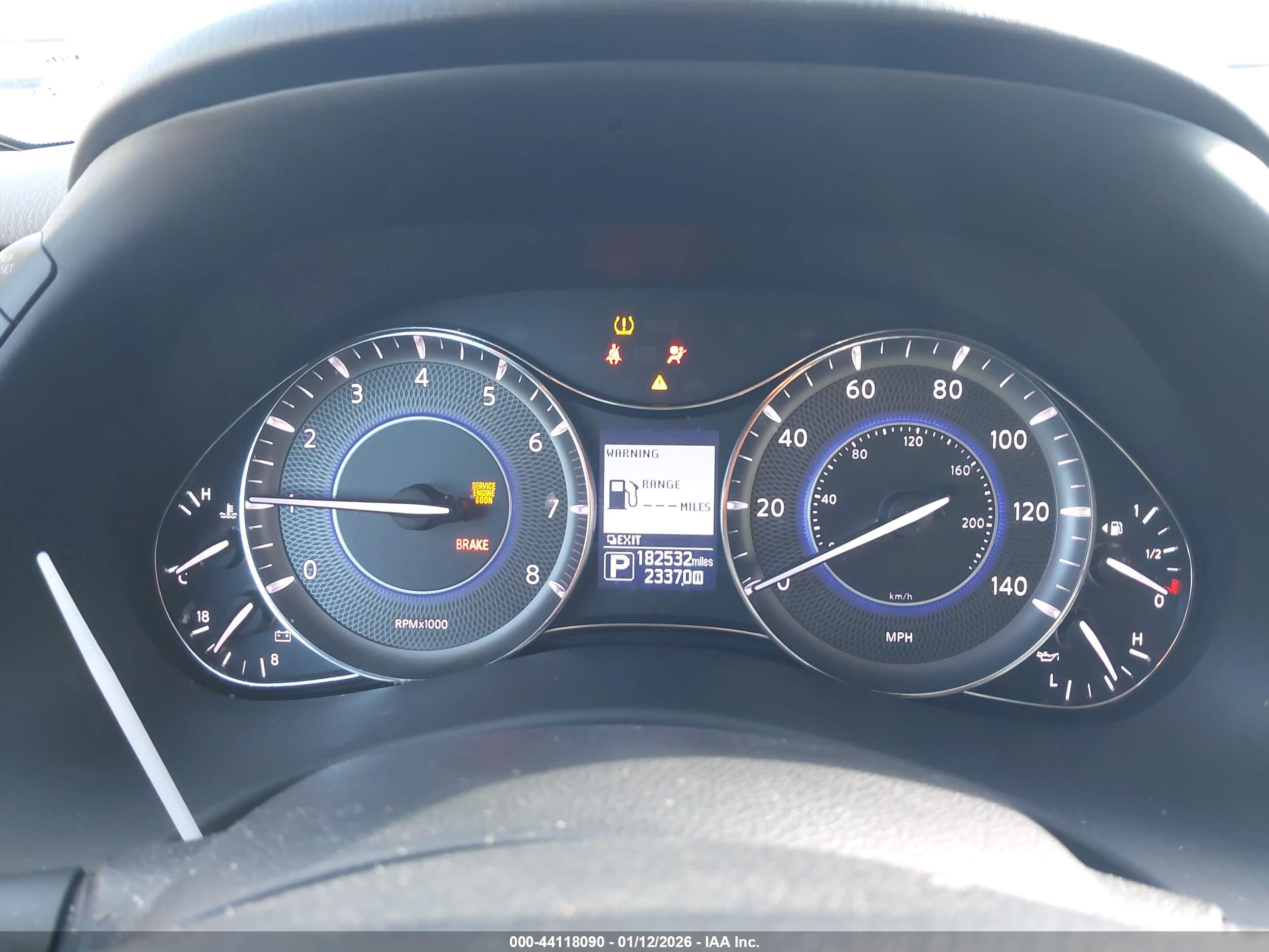 INFINITI QX80 image 7