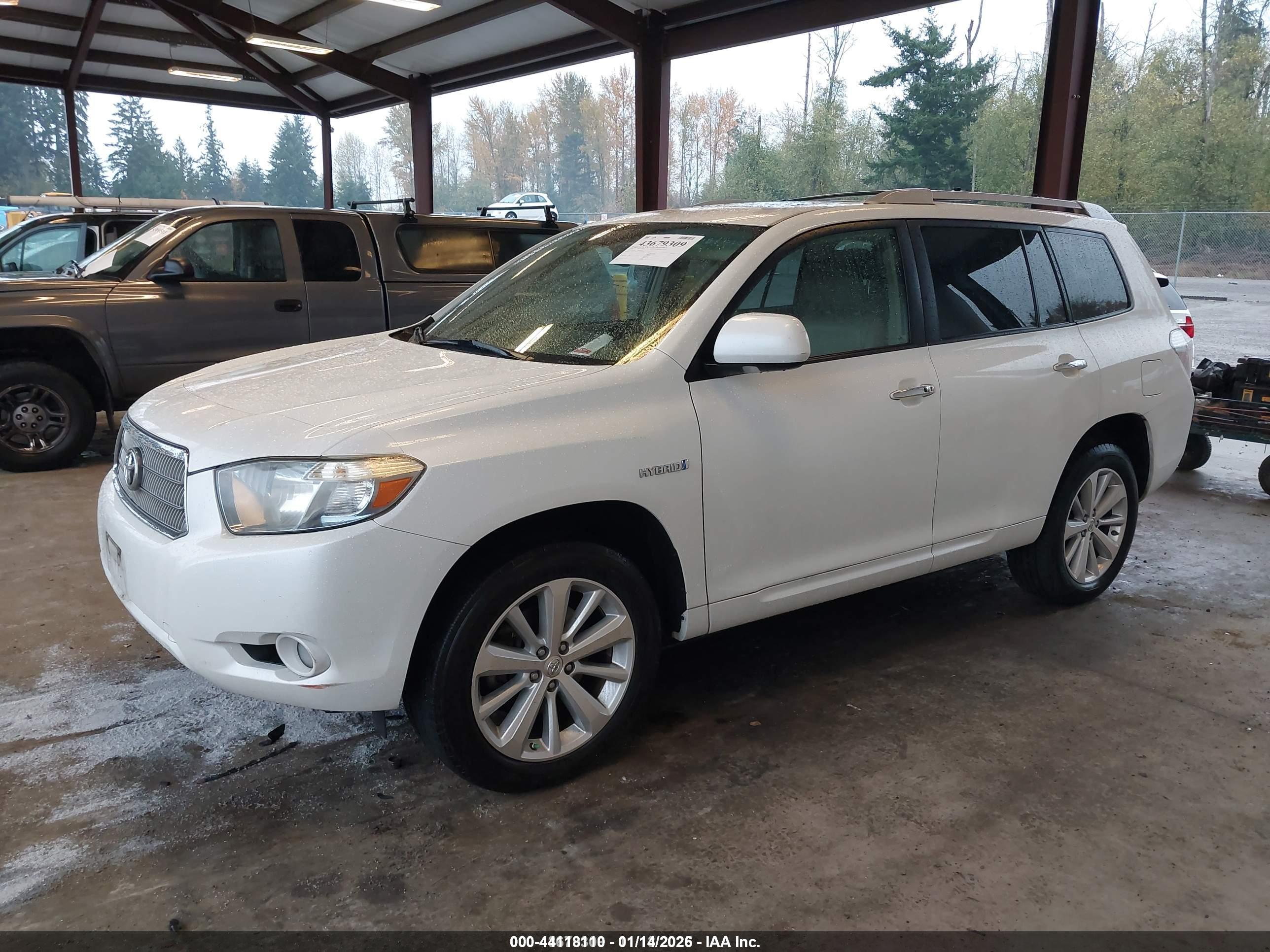 TOYOTA HIGHLANDER image 2
