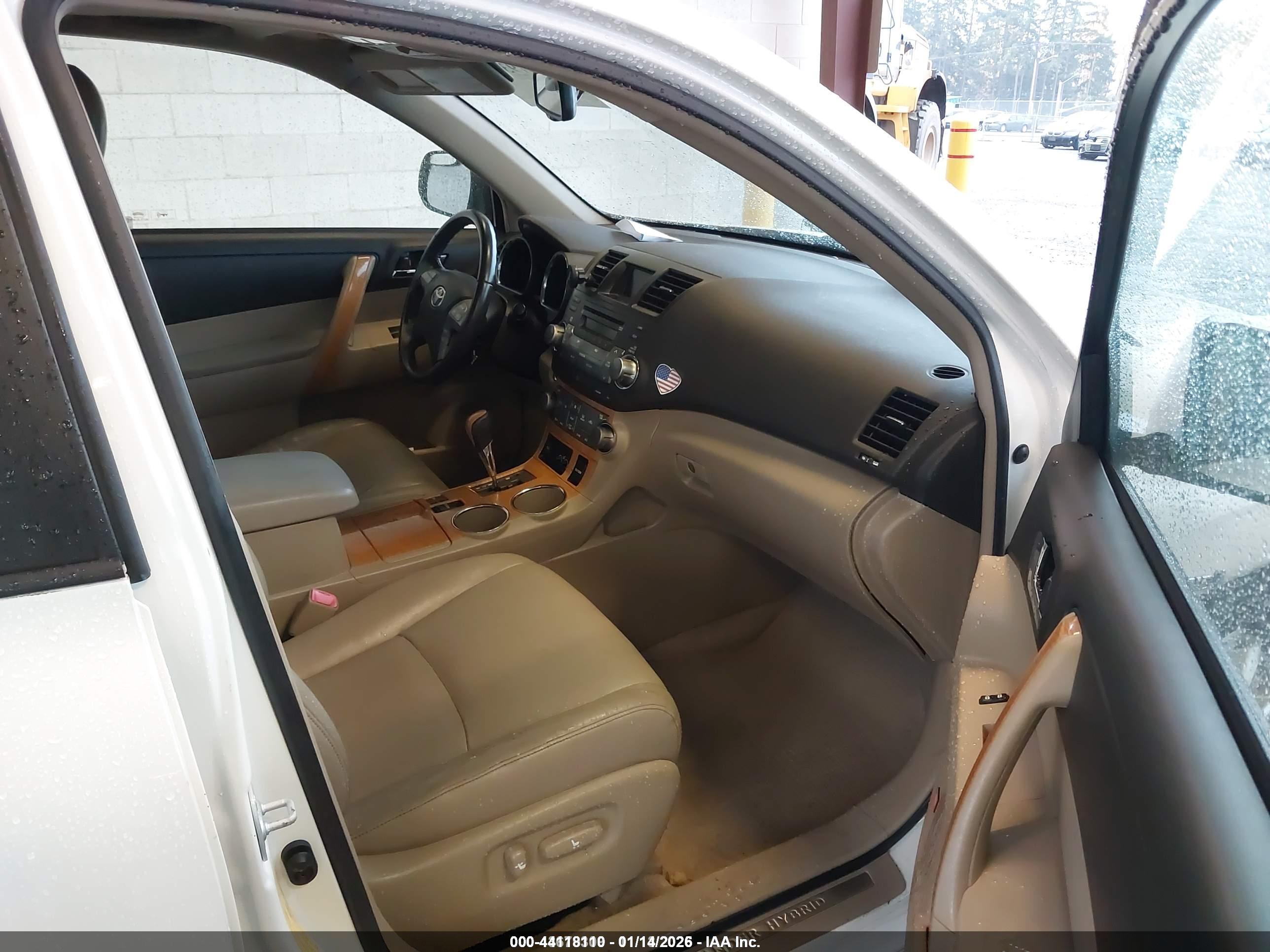 TOYOTA HIGHLANDER image 5