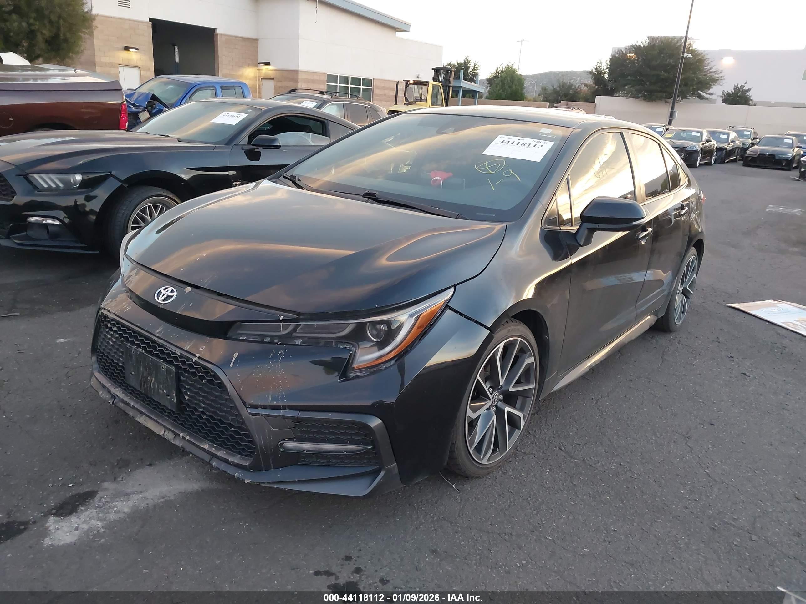 TOYOTA COROLLA image 2