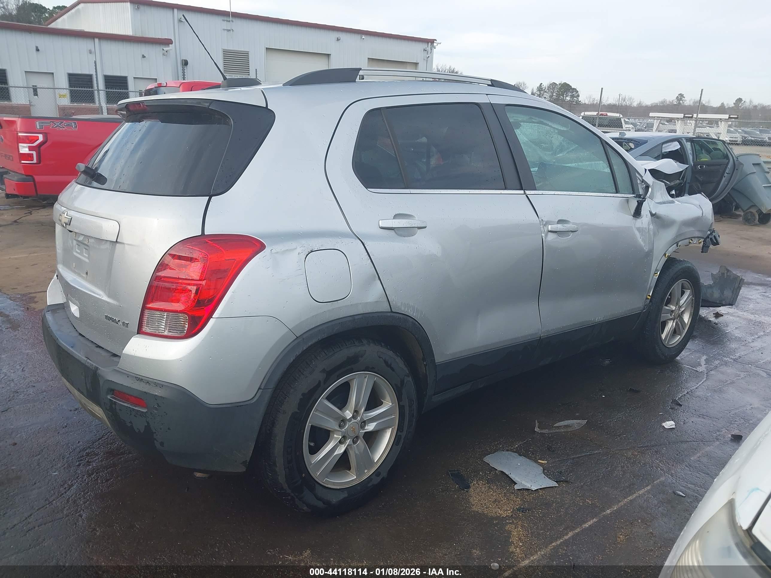 CHEVROLET TRAX image 4
