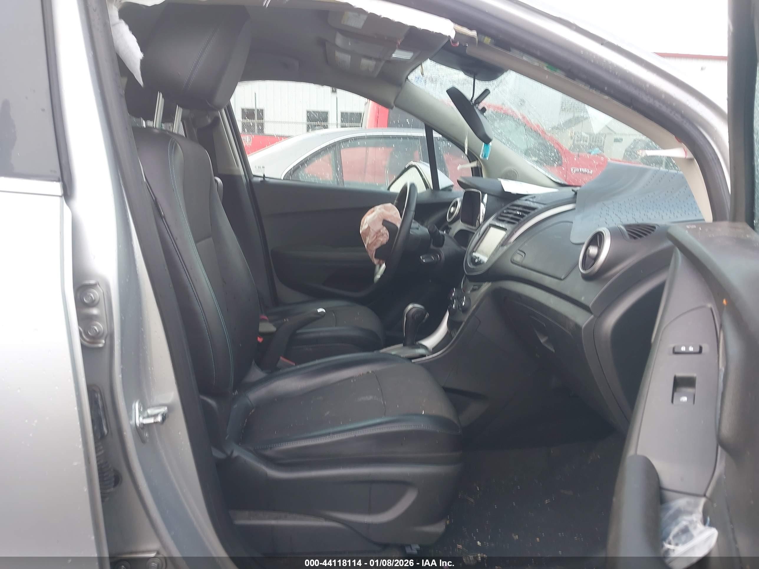 CHEVROLET TRAX image 5
