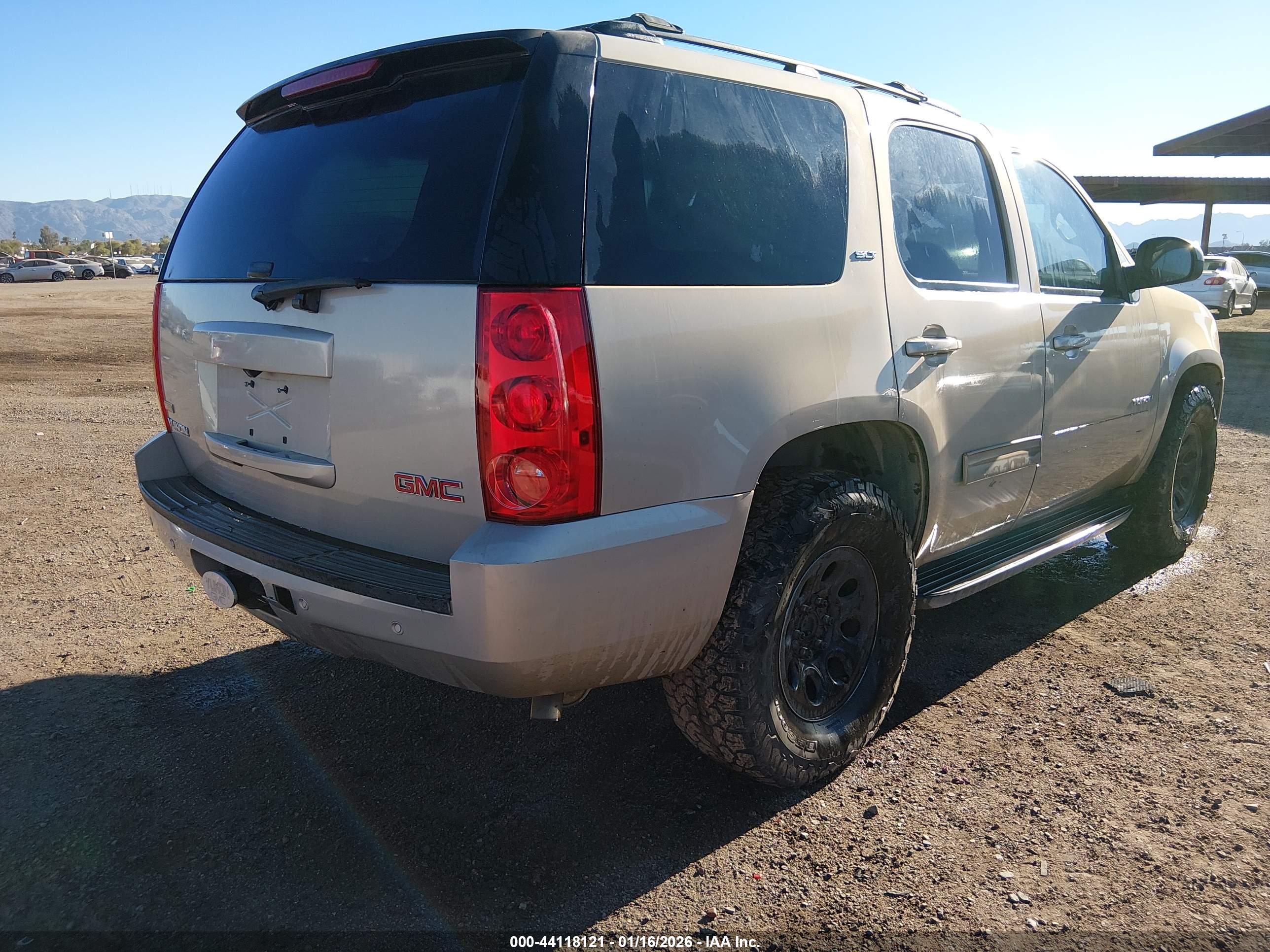 GMC YUKON image 4