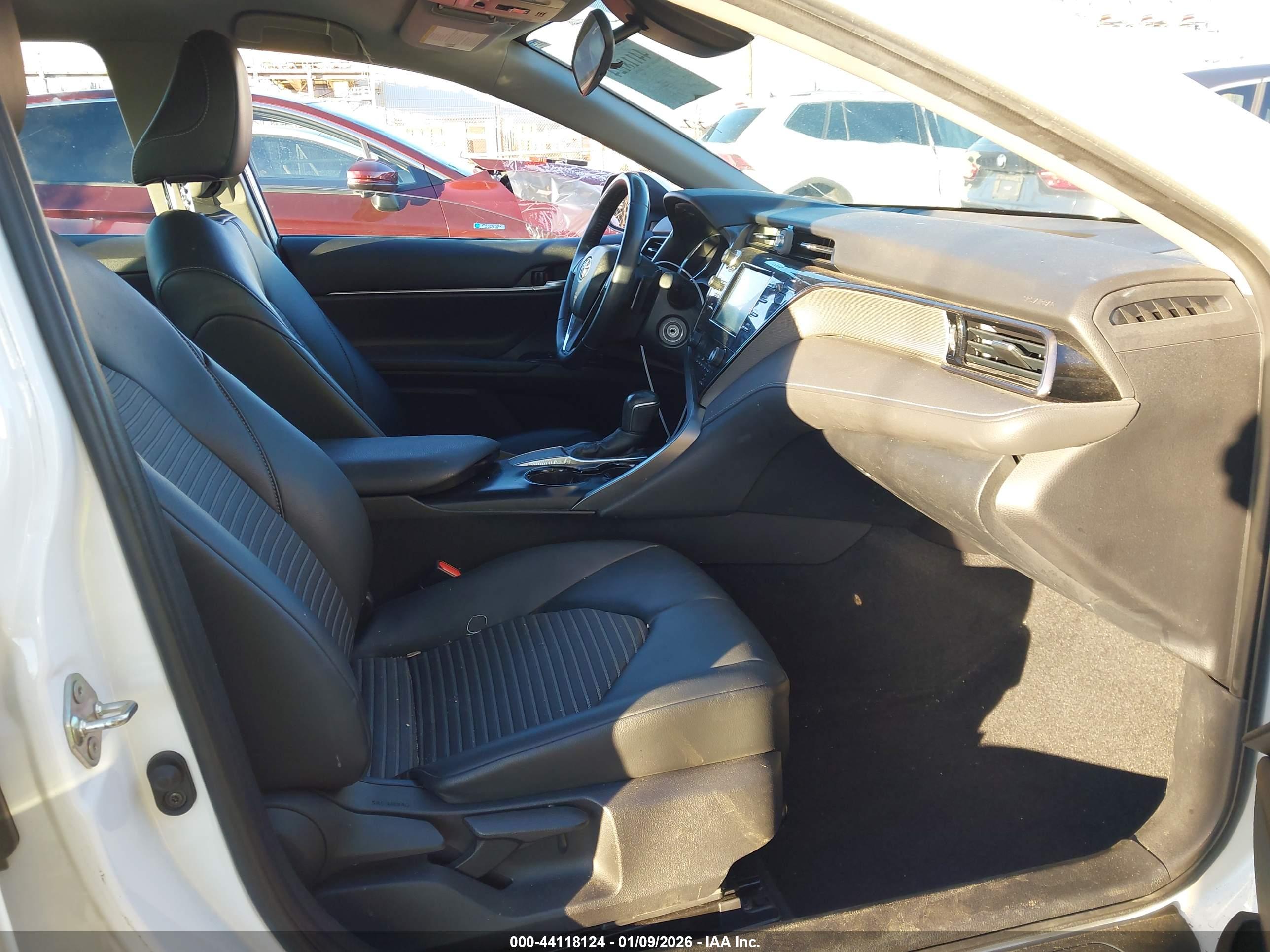 TOYOTA CAMRY image 5