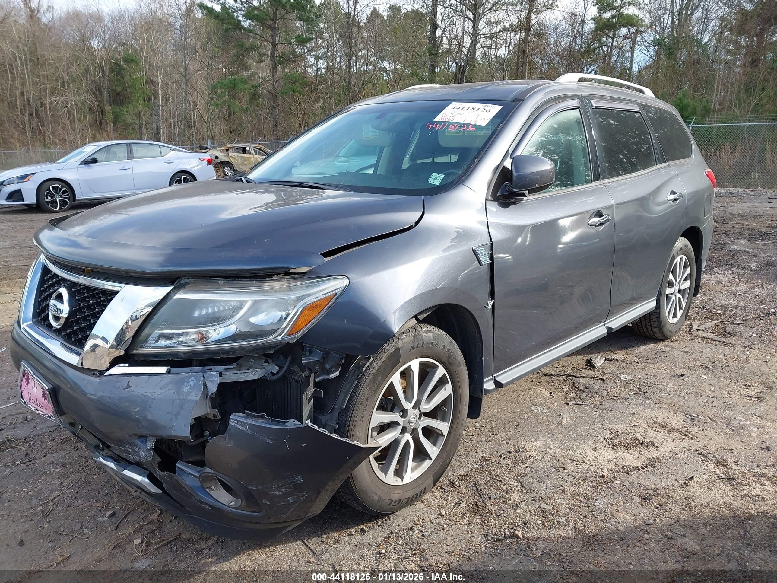 NISSAN PATHFINDER image 2
