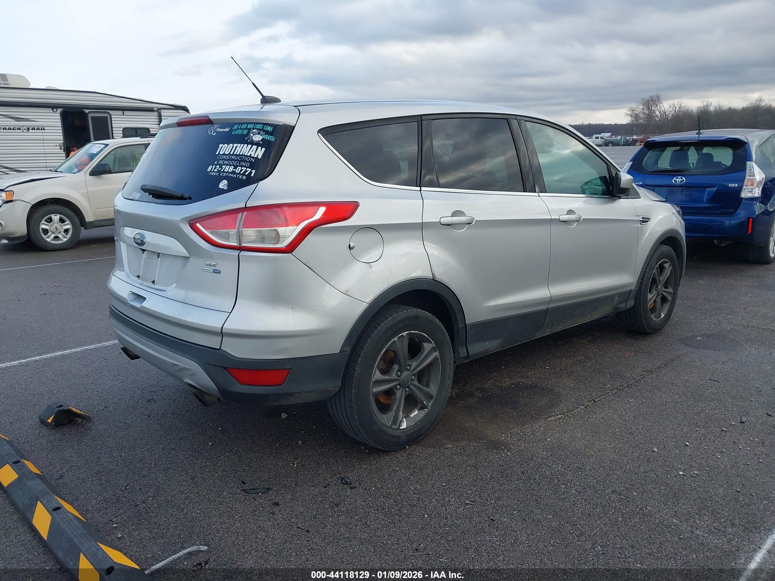 FORD ESCAPE image 4