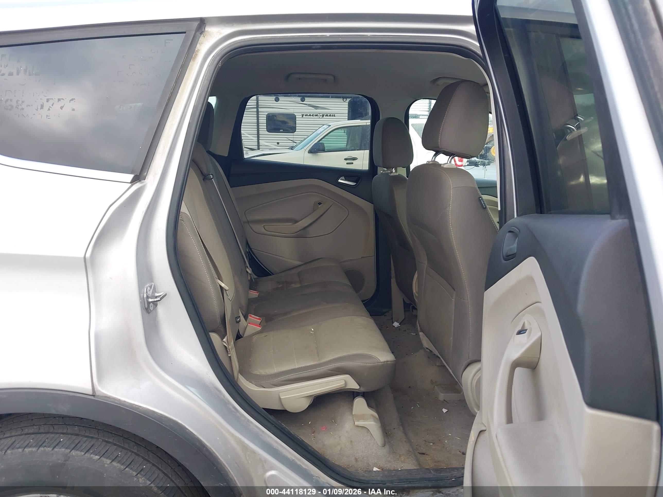 FORD ESCAPE image 8