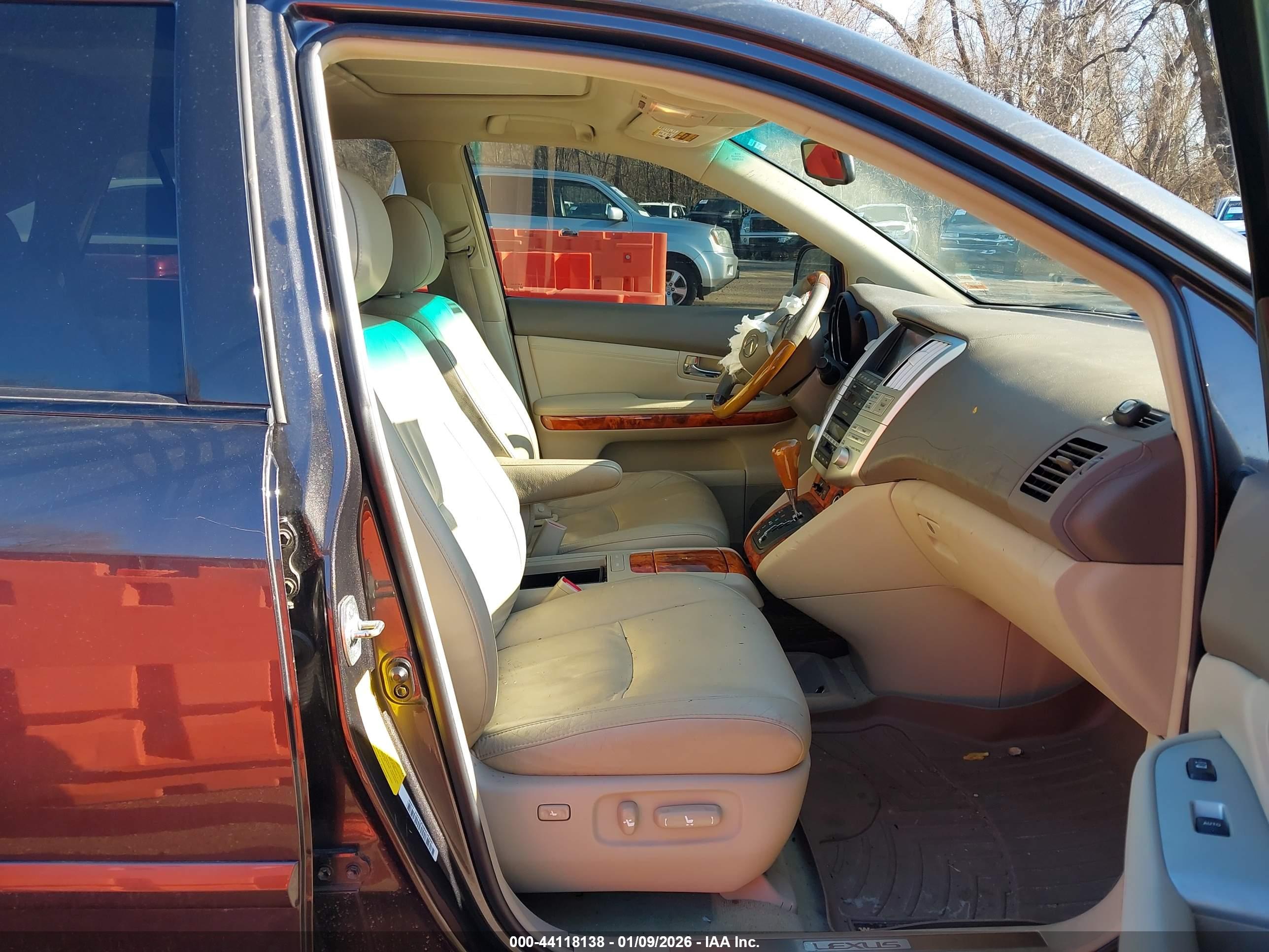 LEXUS RX image 5