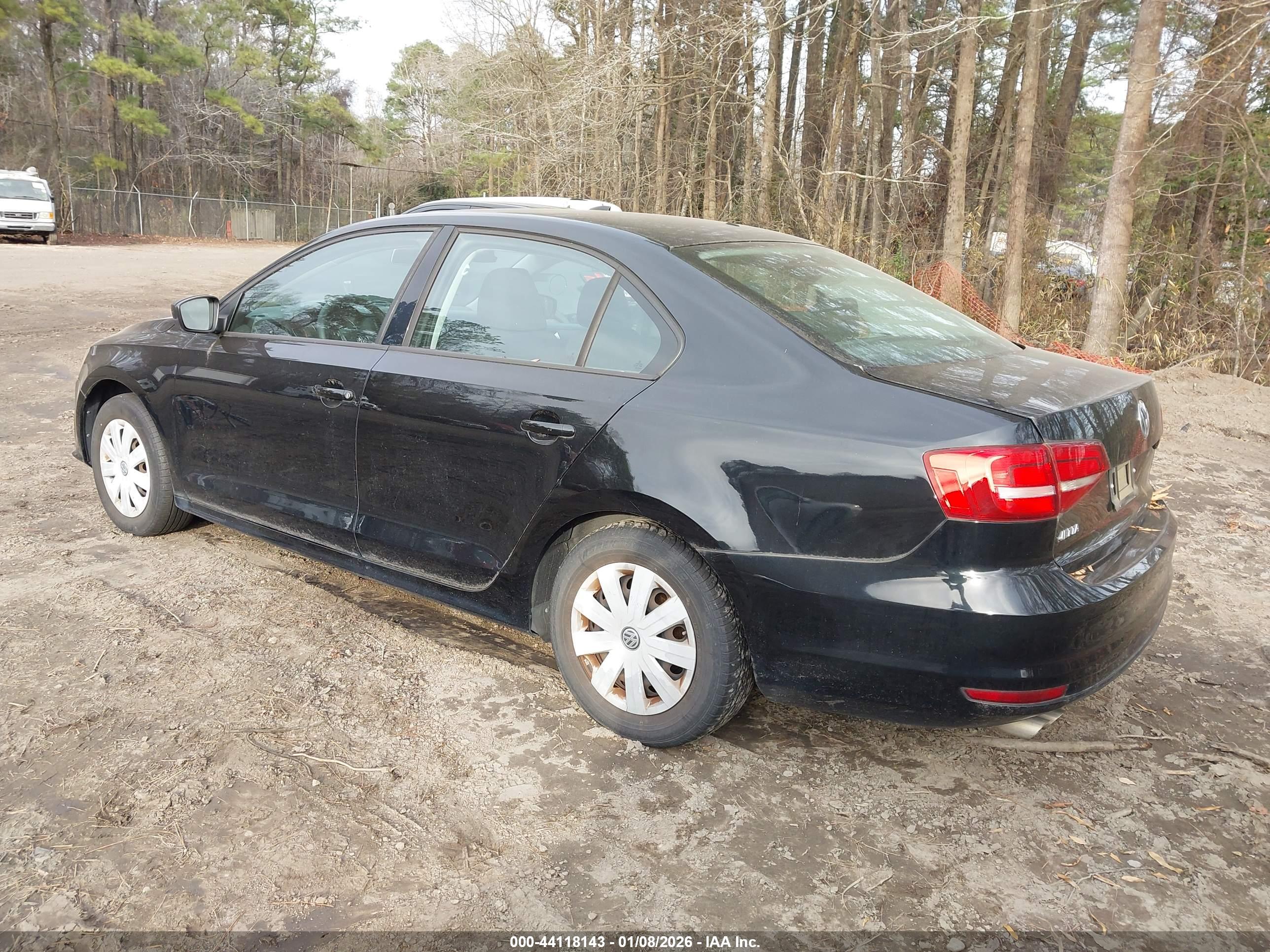 VOLKSWAGEN JETTA image 3