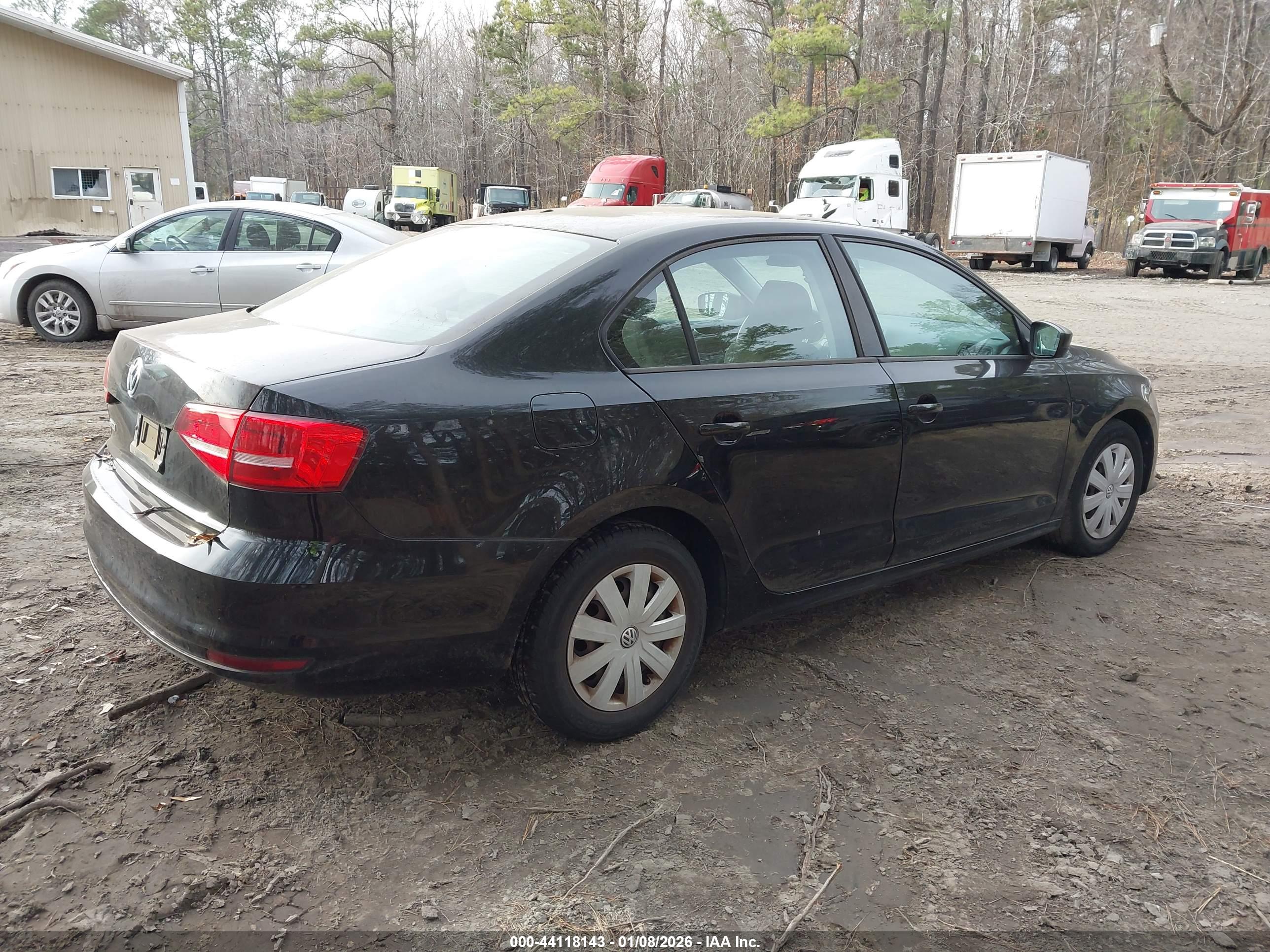 VOLKSWAGEN JETTA image 4