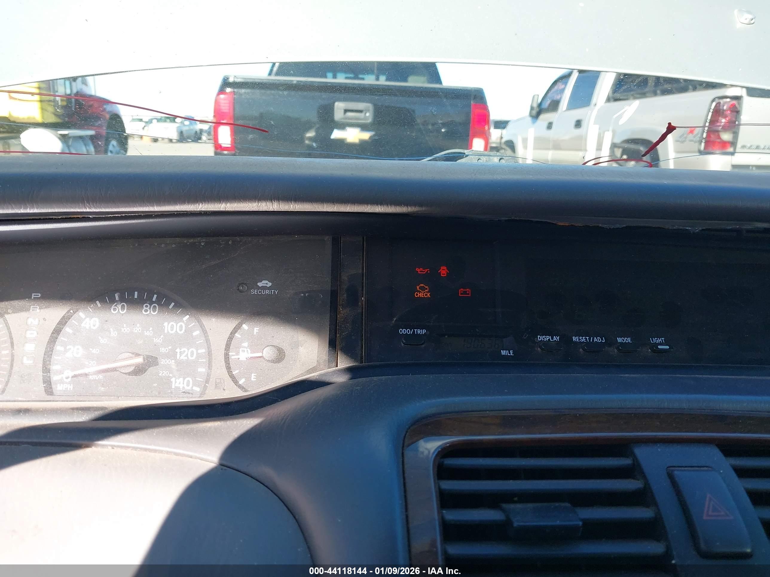 TOYOTA AVALON image 7