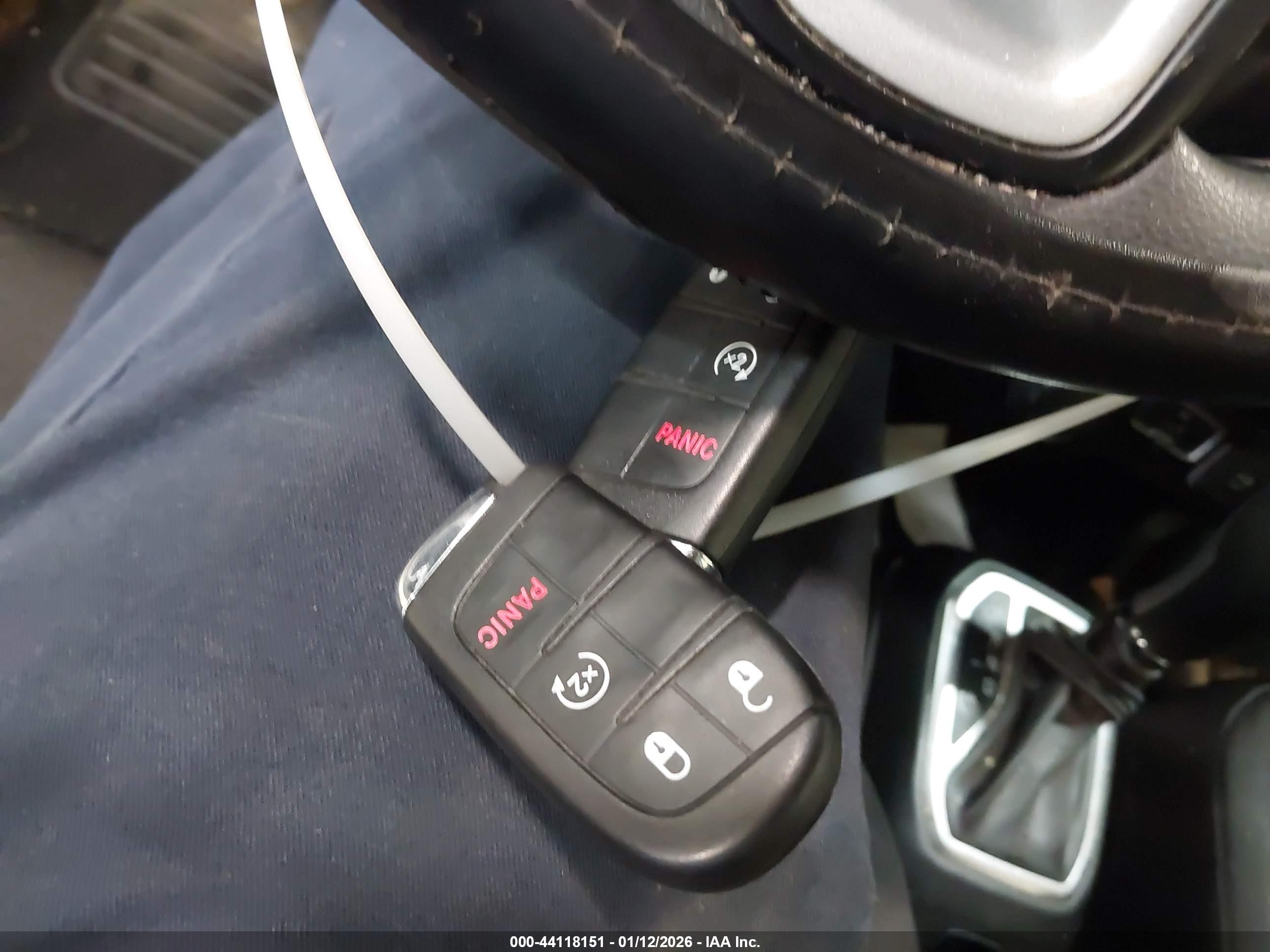 JEEP RENEGADE image 11