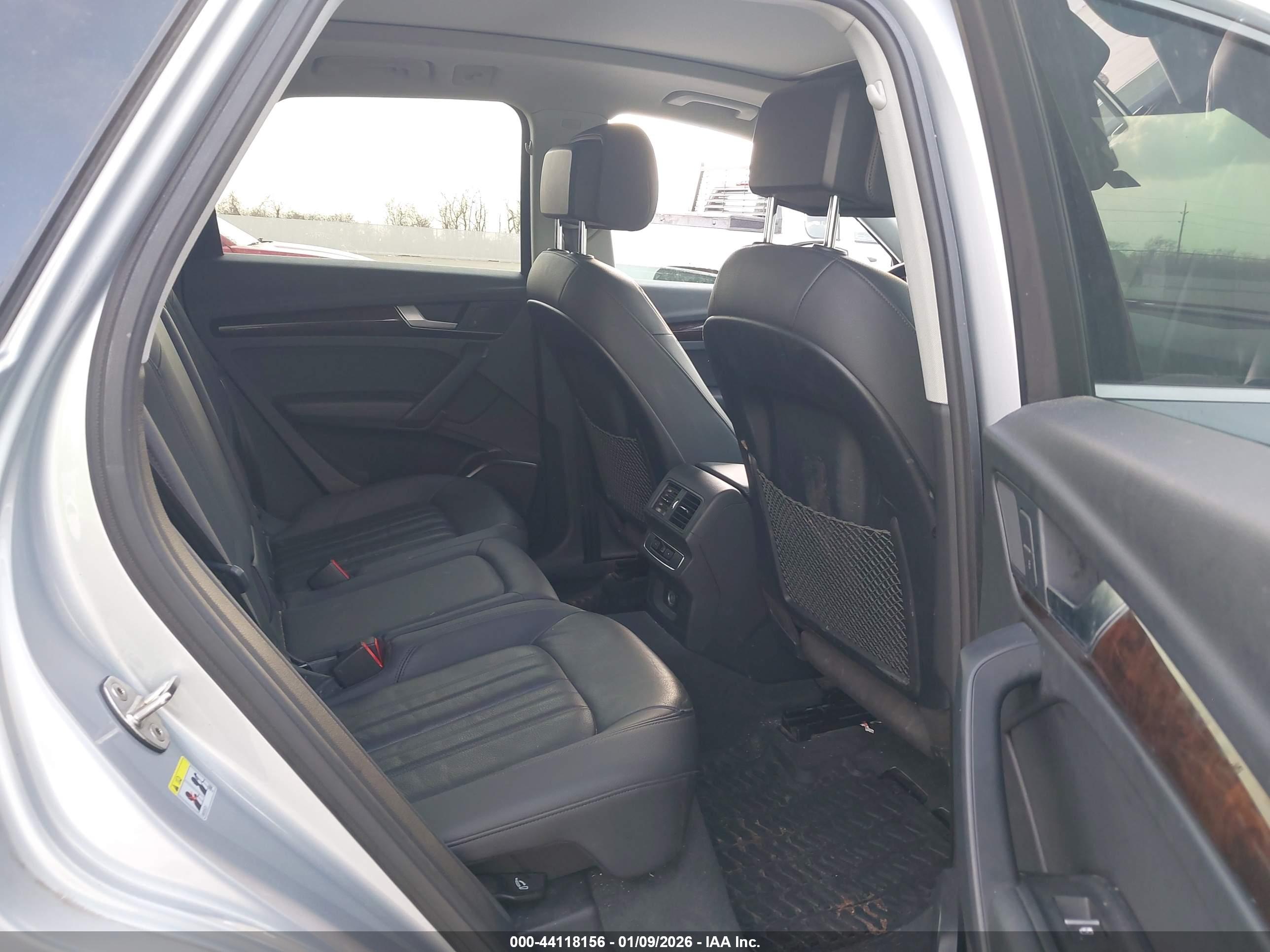 AUDI Q5 image 8