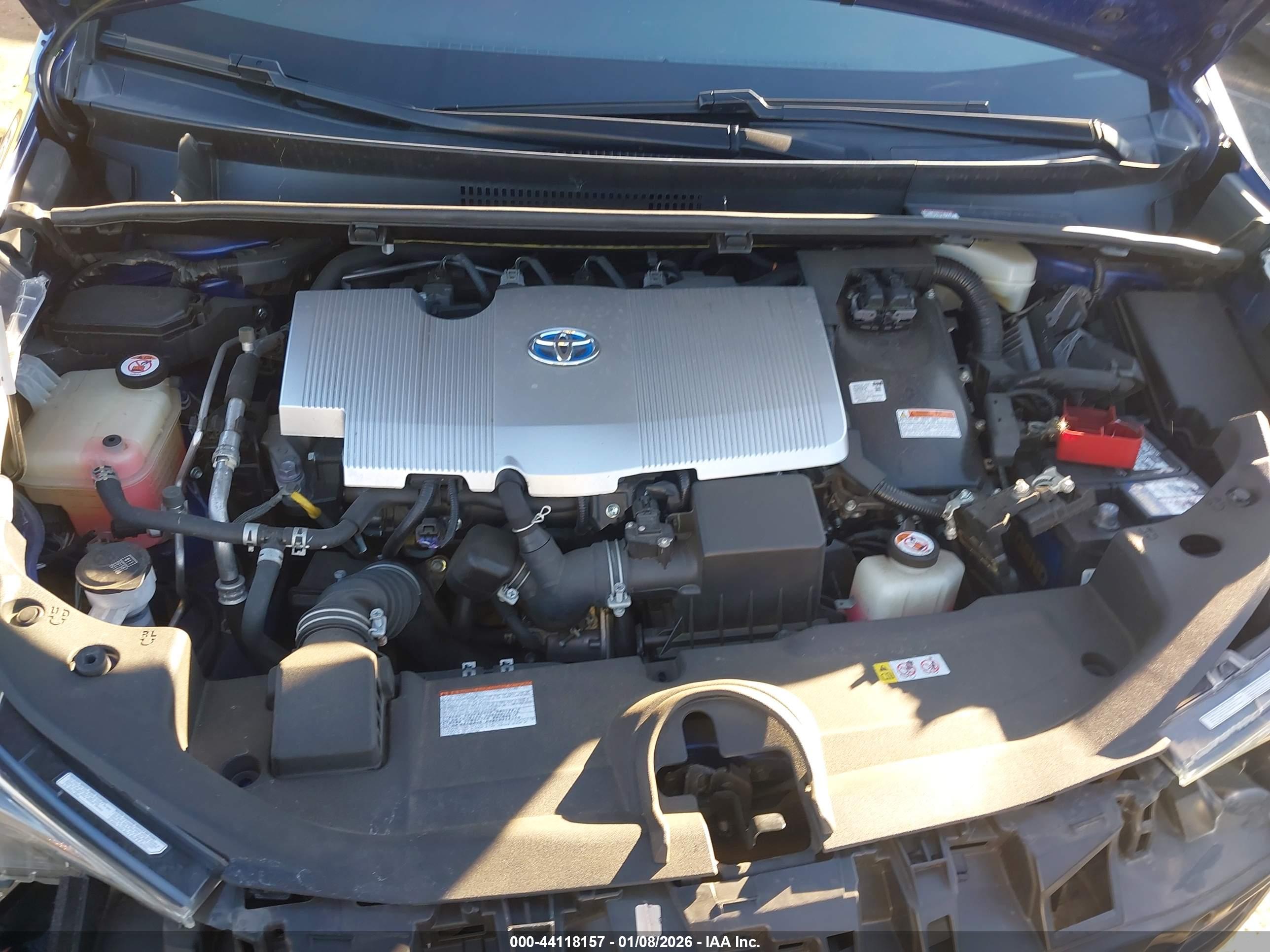TOYOTA PRIUS image 10