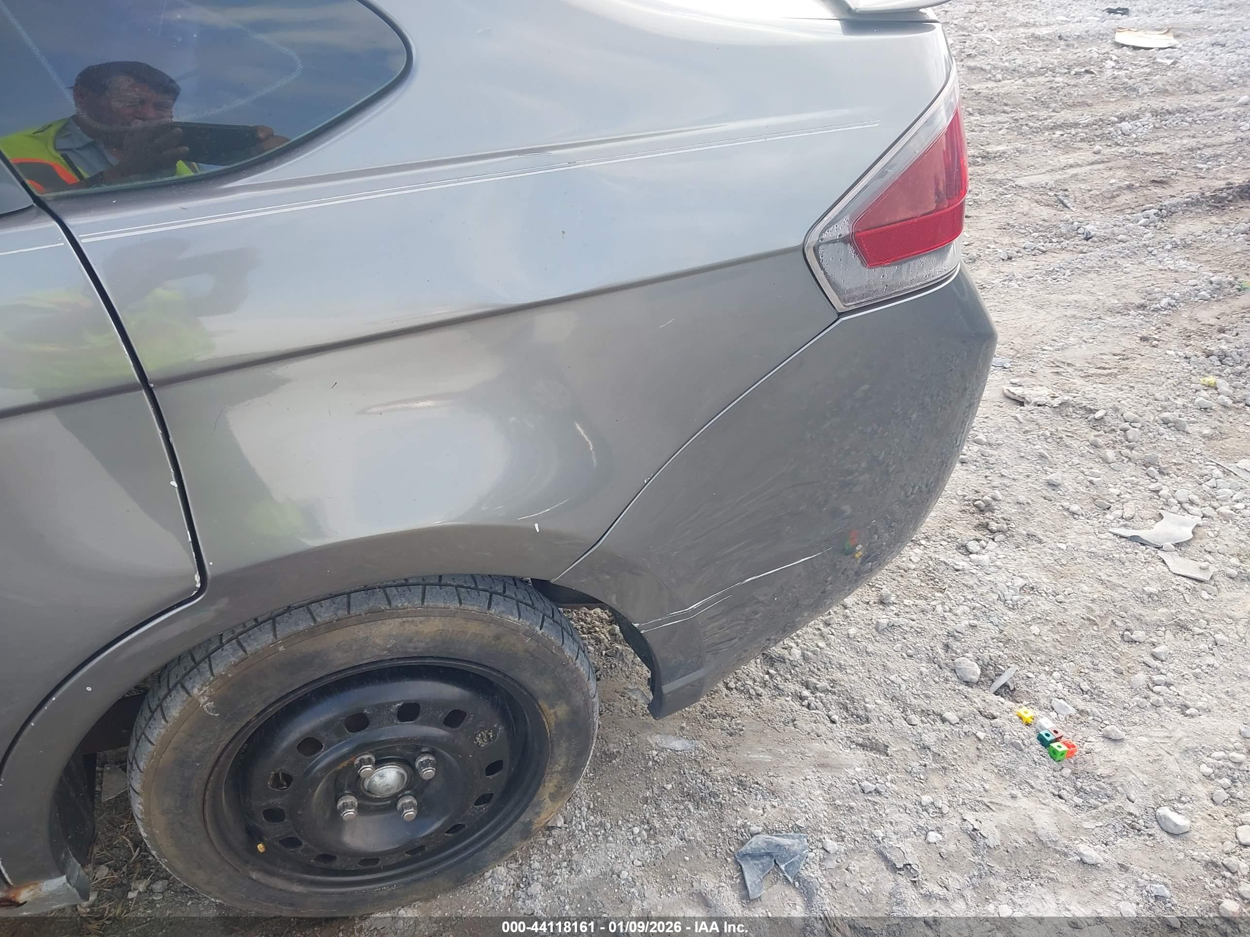 FORD FOCUS image 6