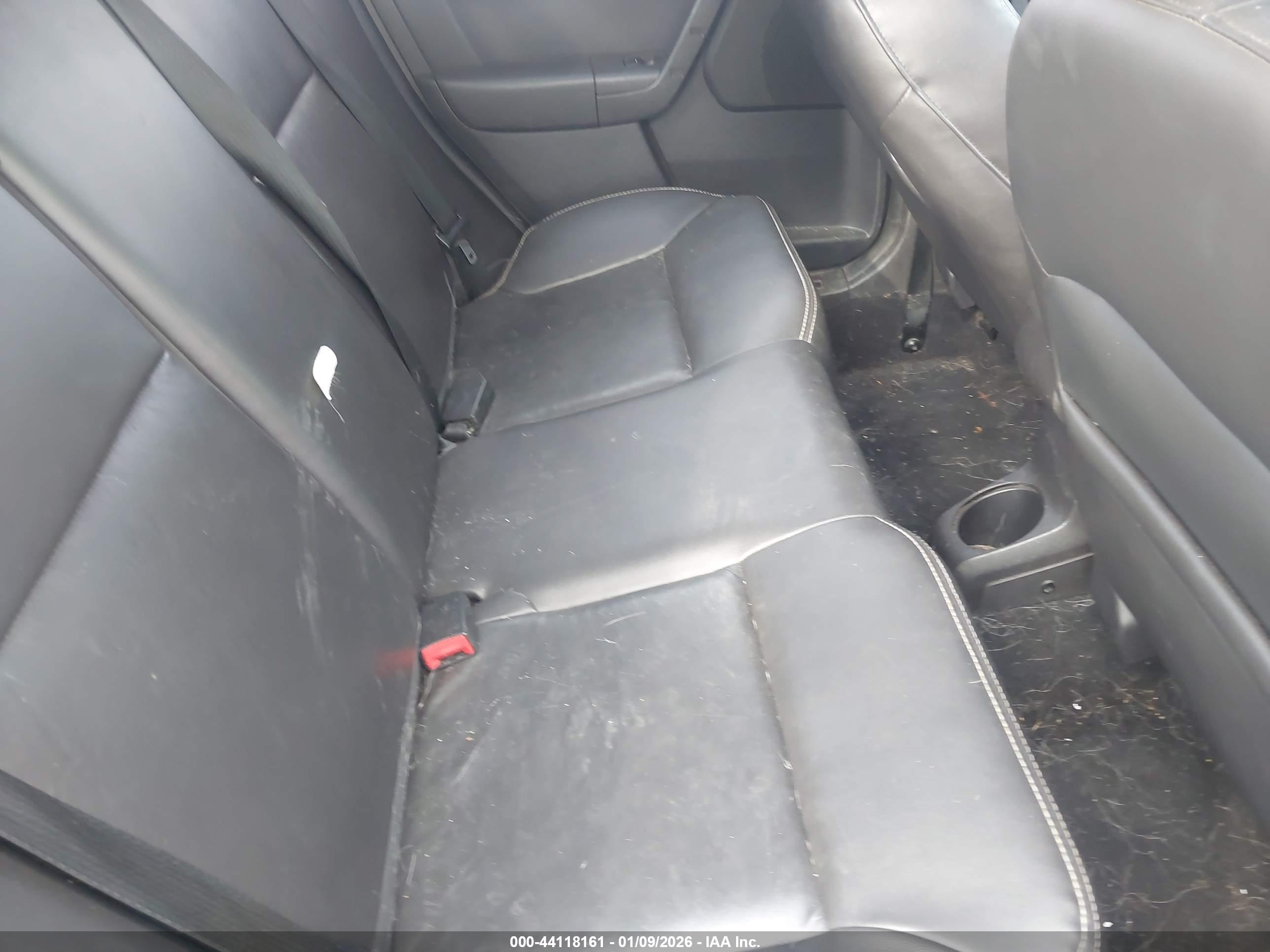 FORD FOCUS image 8