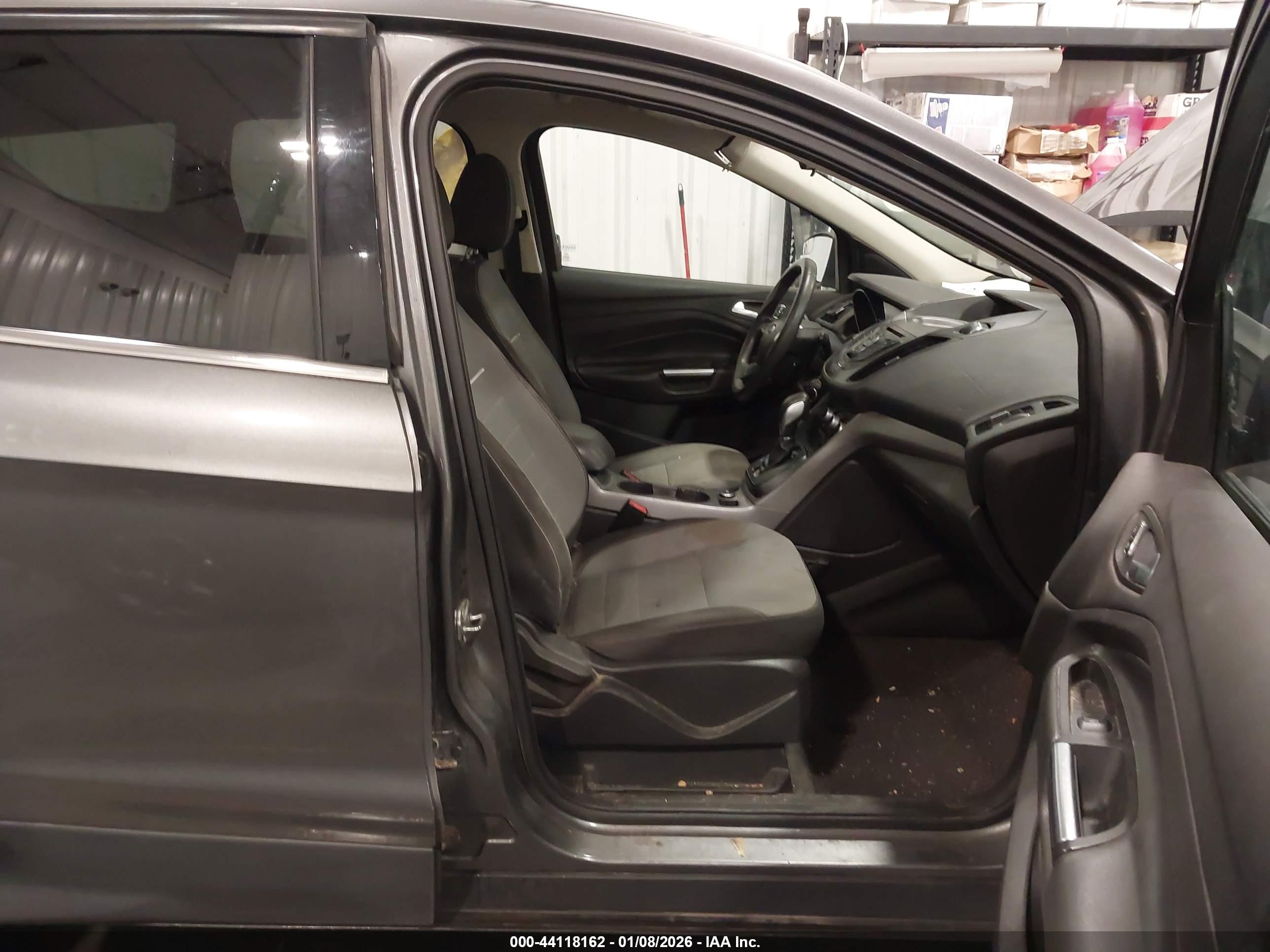 FORD ESCAPE image 5