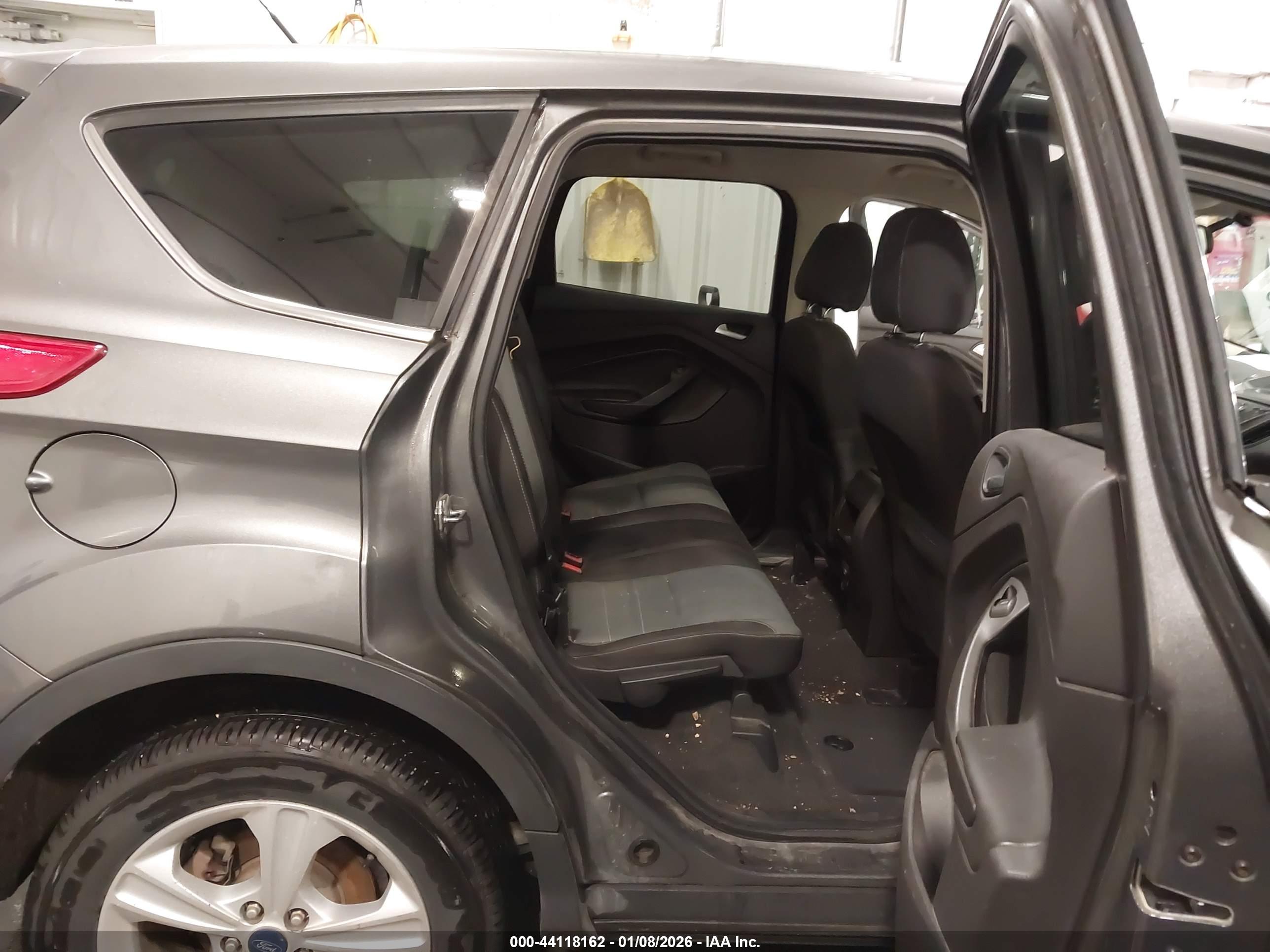 FORD ESCAPE image 8