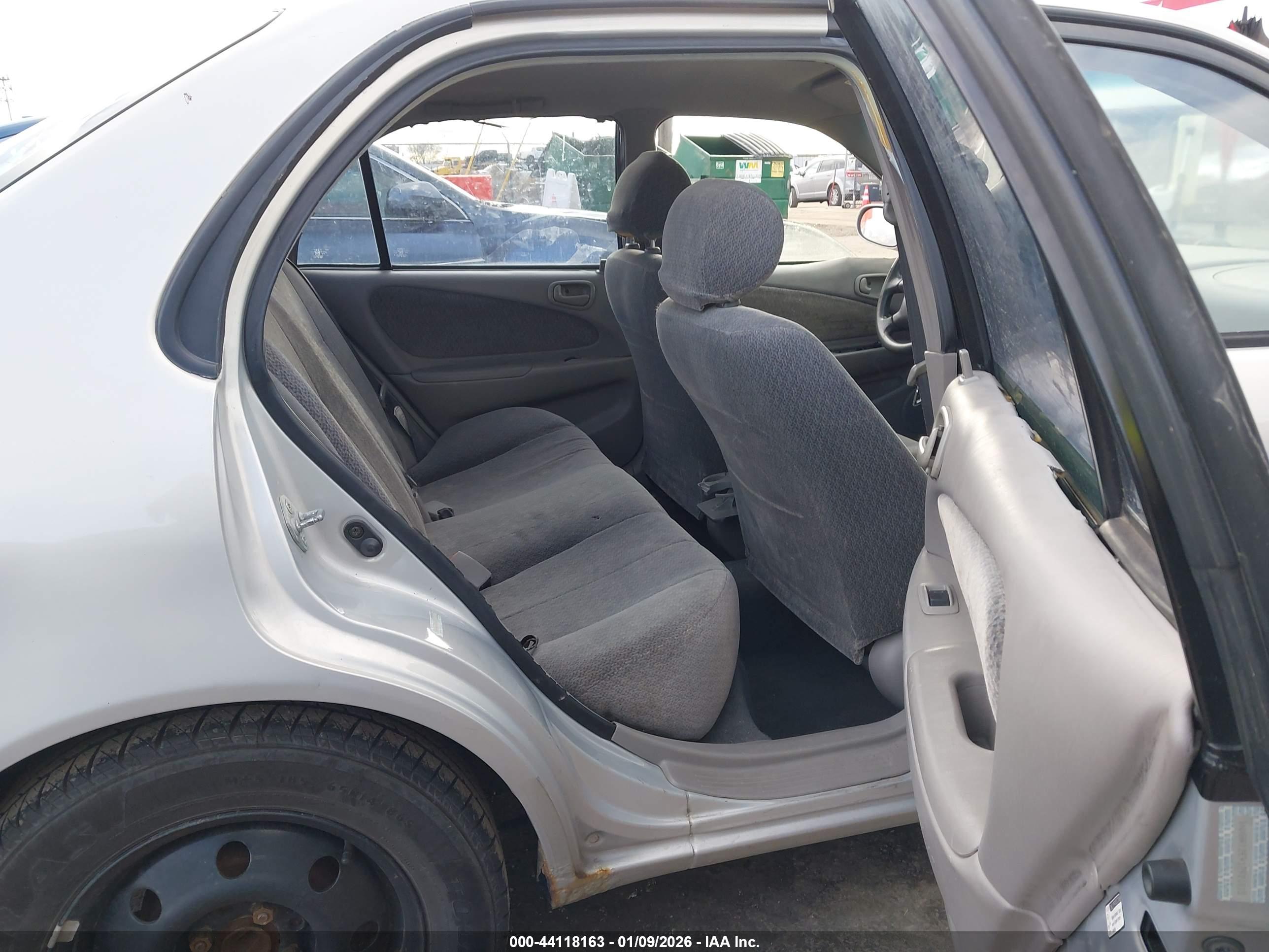 TOYOTA COROLLA image 8