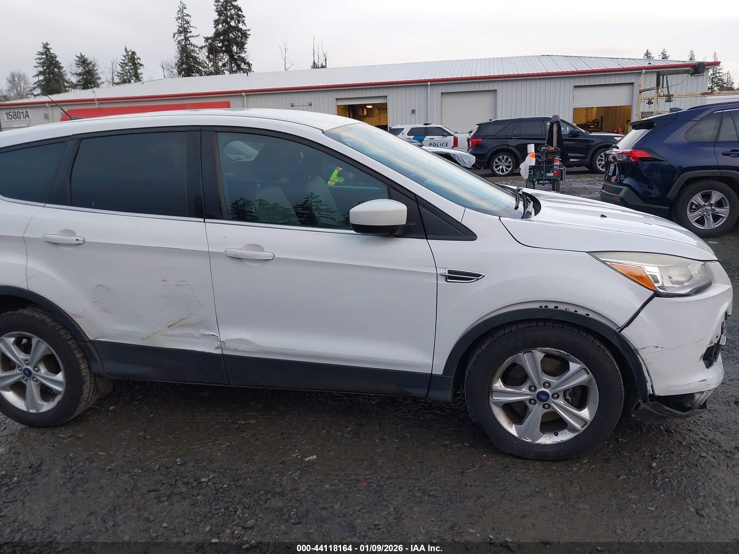 FORD ESCAPE image 6