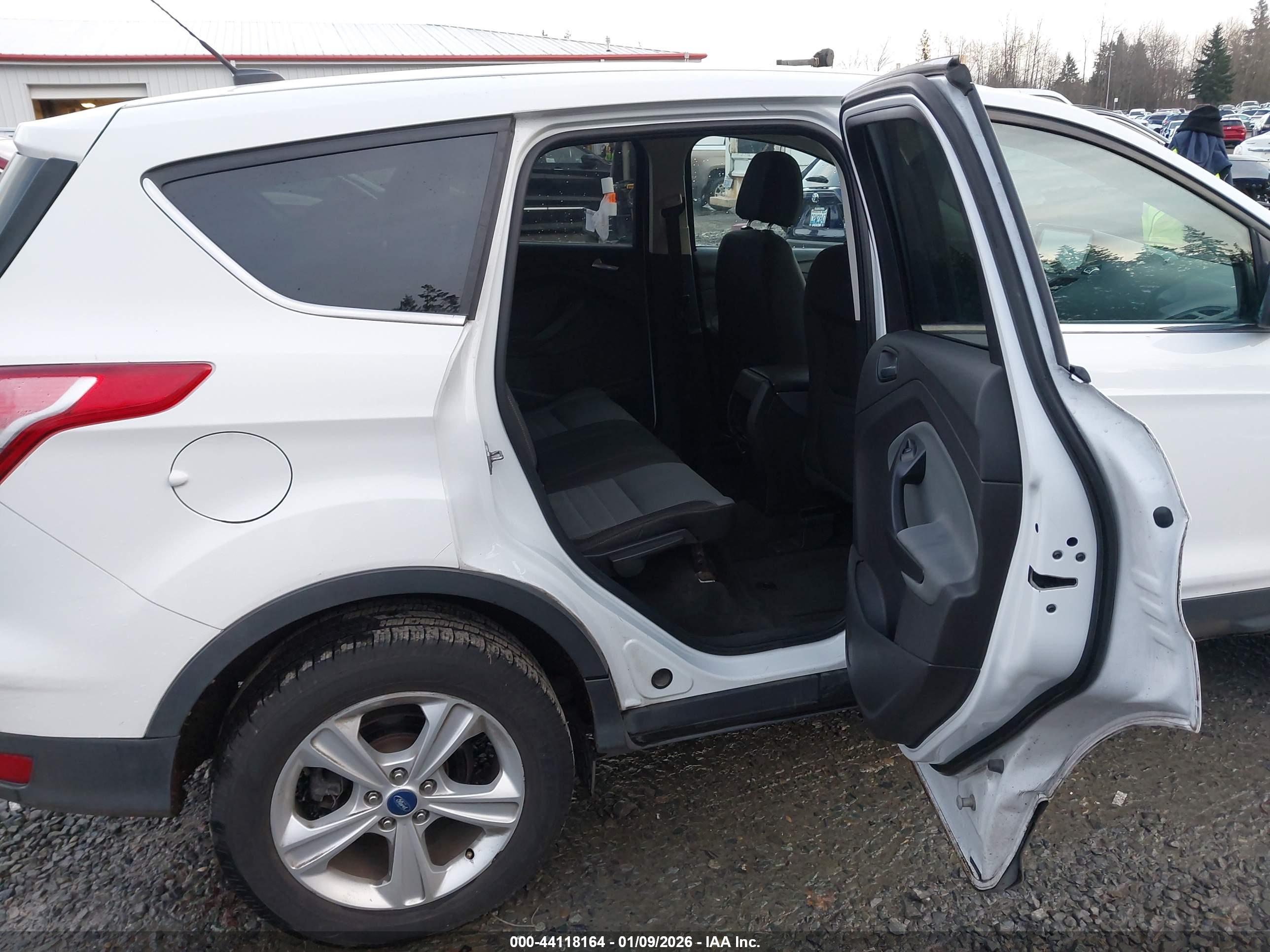 FORD ESCAPE image 8