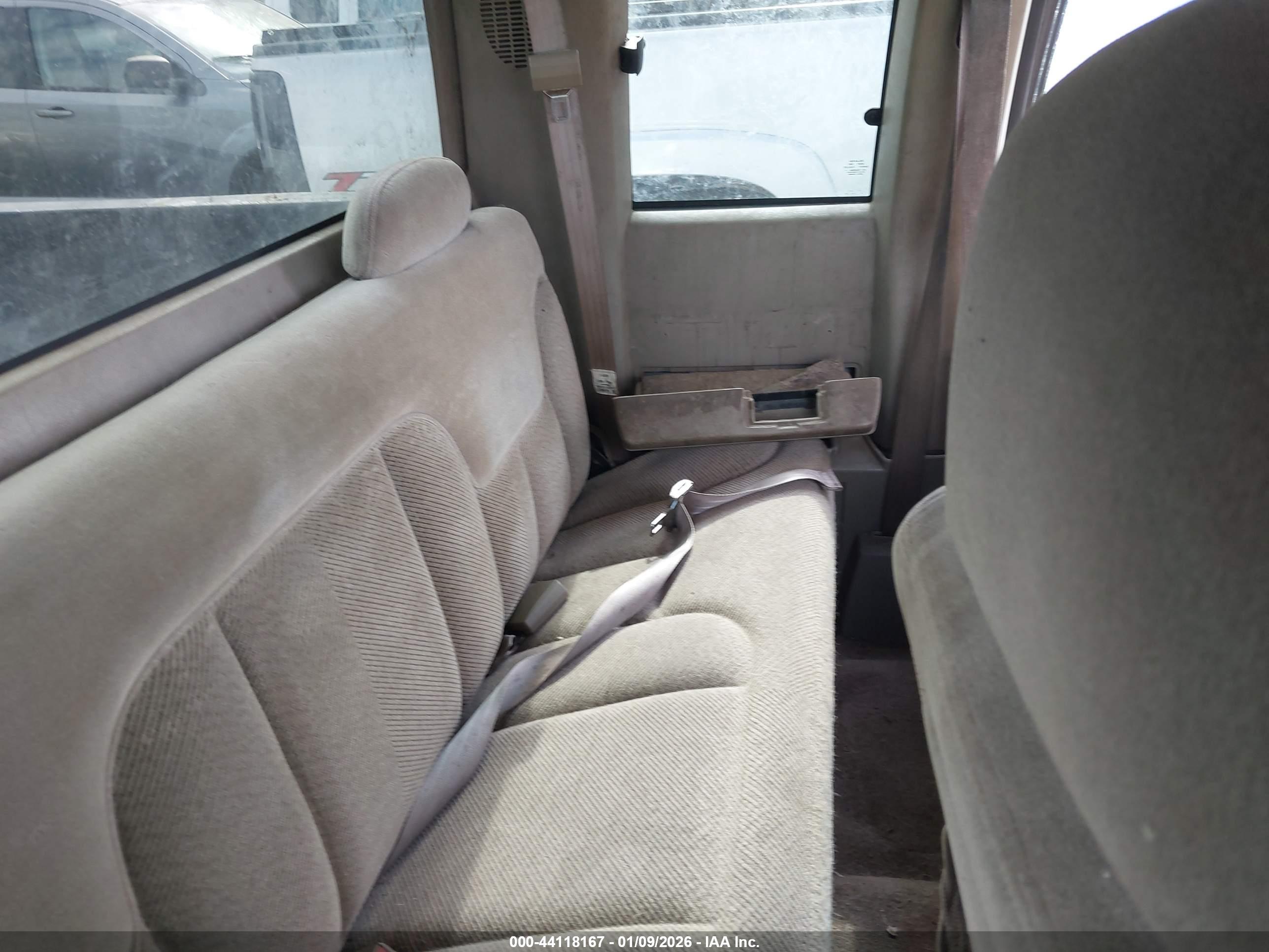 GMC SIERRA image 8