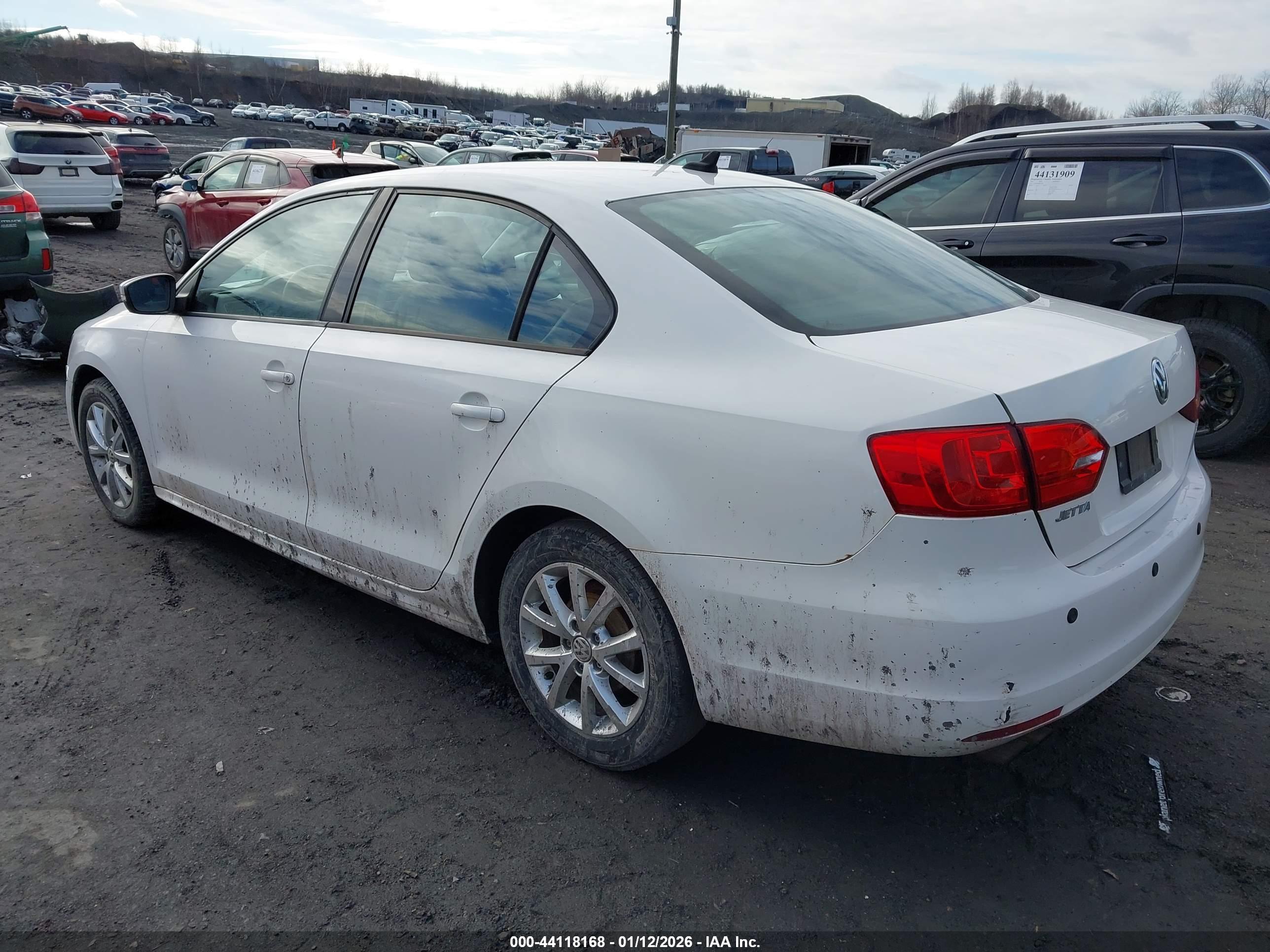 VOLKSWAGEN JETTA image 3