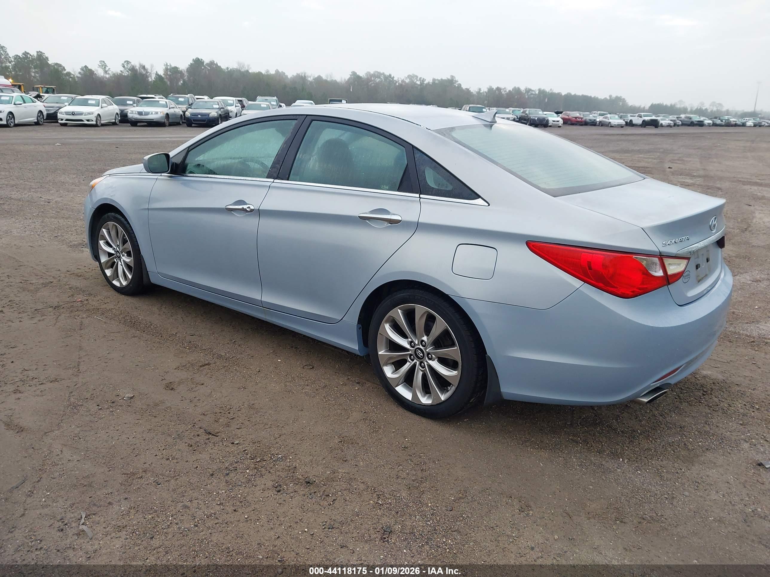 HYUNDAI SONATA image 3