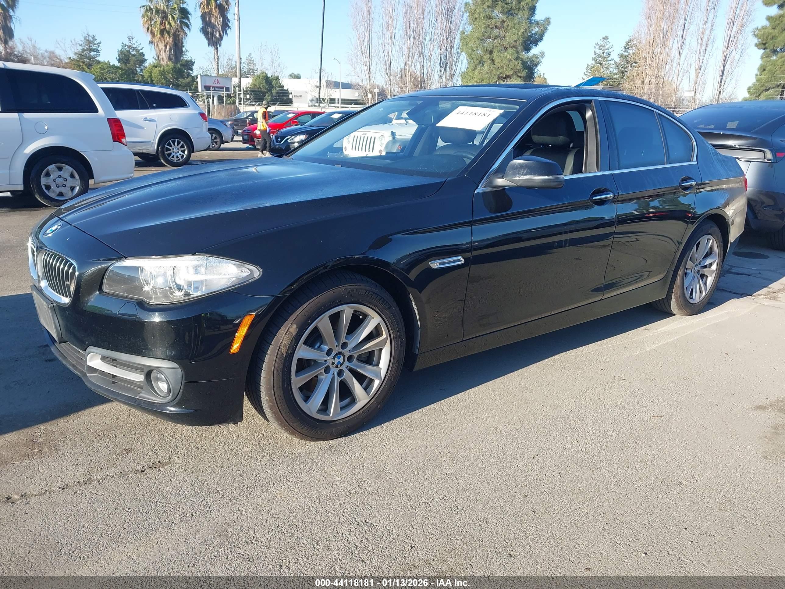 BMW 528I image 2