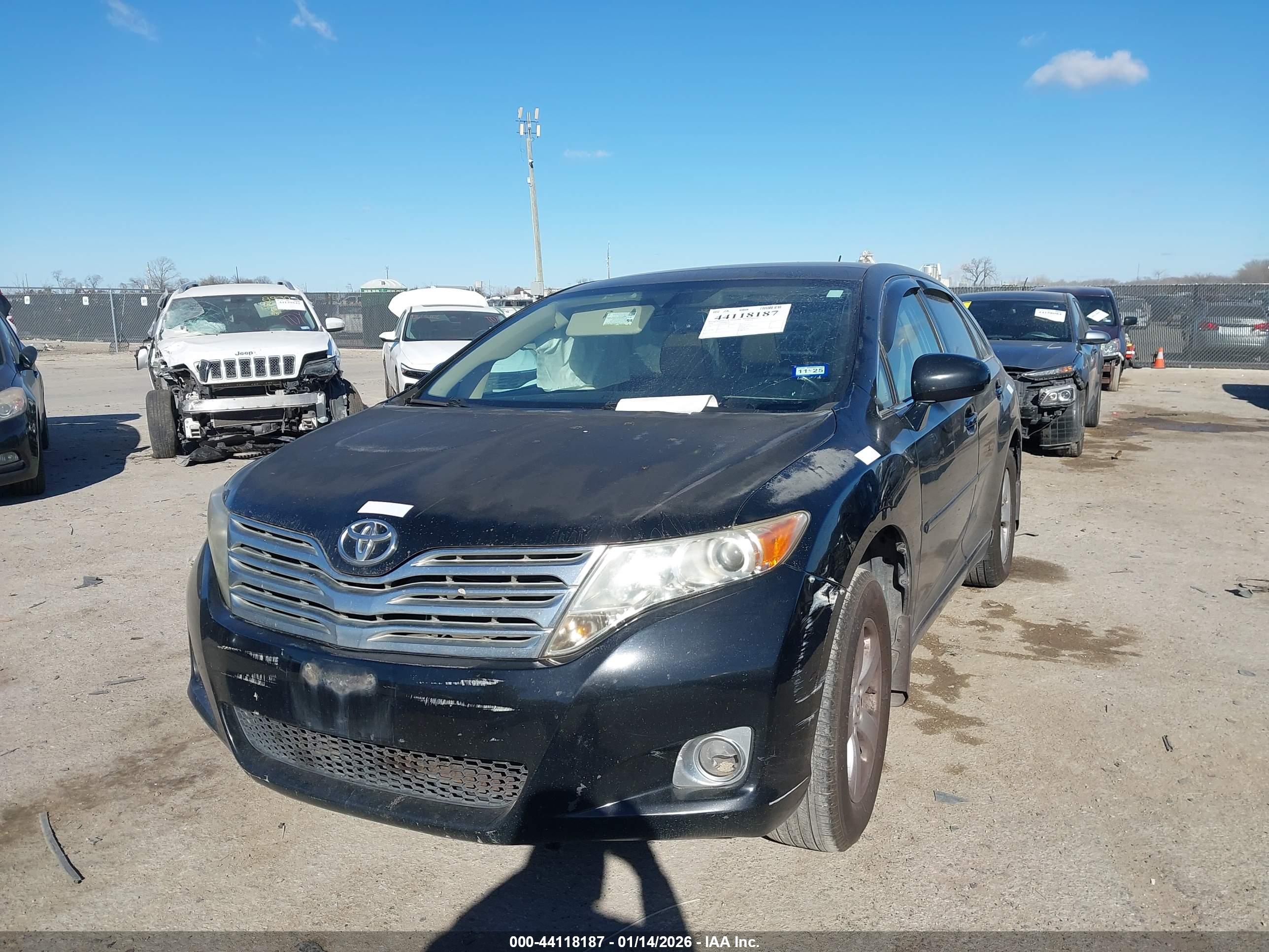 TOYOTA VENZA image 2