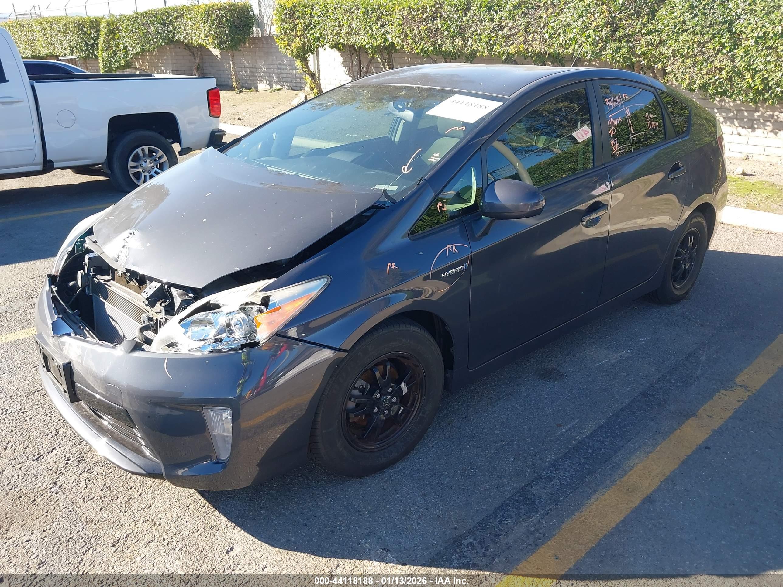 TOYOTA PRIUS image 2